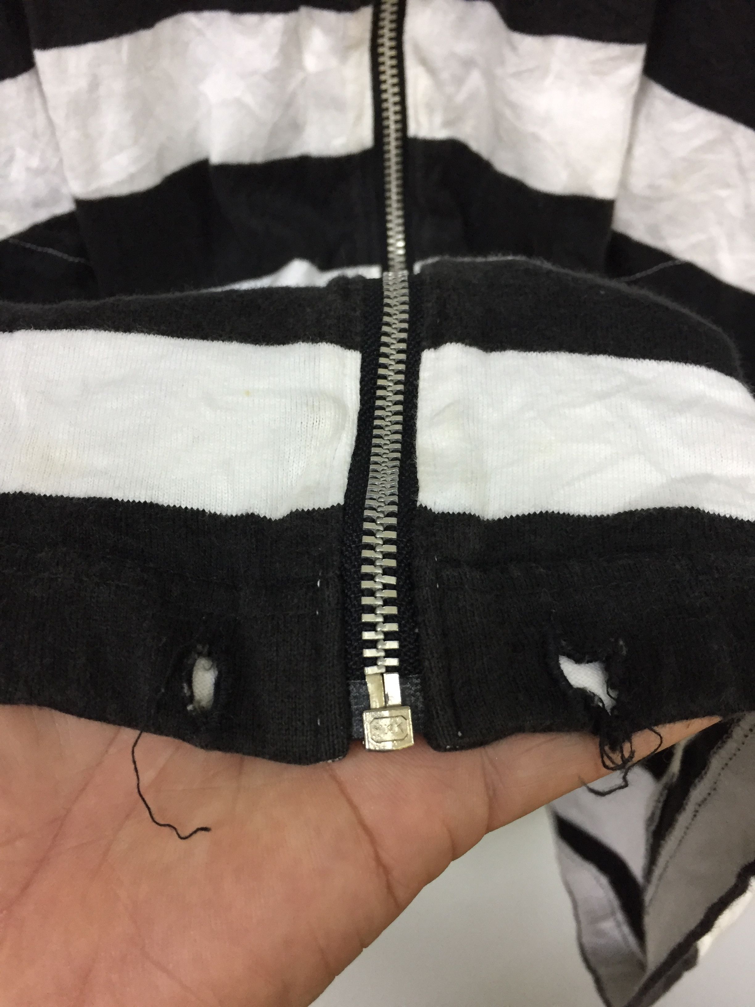Issey Miyake 90'S I.S Issey SPORT border prisoner stripe hoodie Size US M / EU 48-50 / 2 - 5 Thumbnail