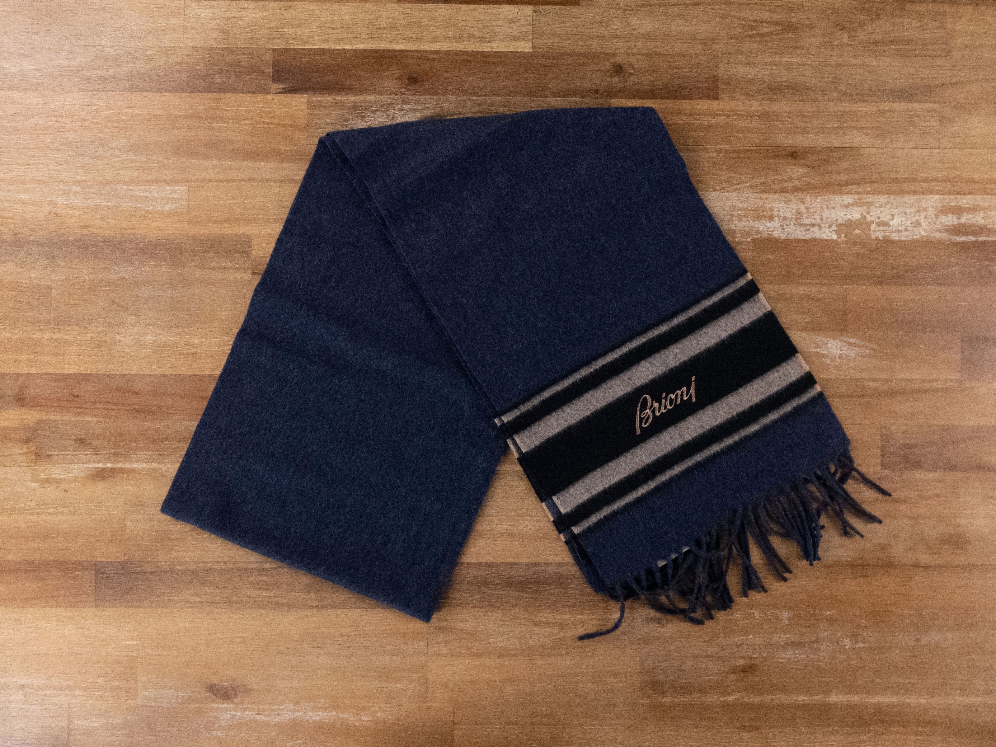 Brioni BRIONI blue logo embroidered cashmere scarf authentic Size ONE SIZE - 1 Thumbnail
