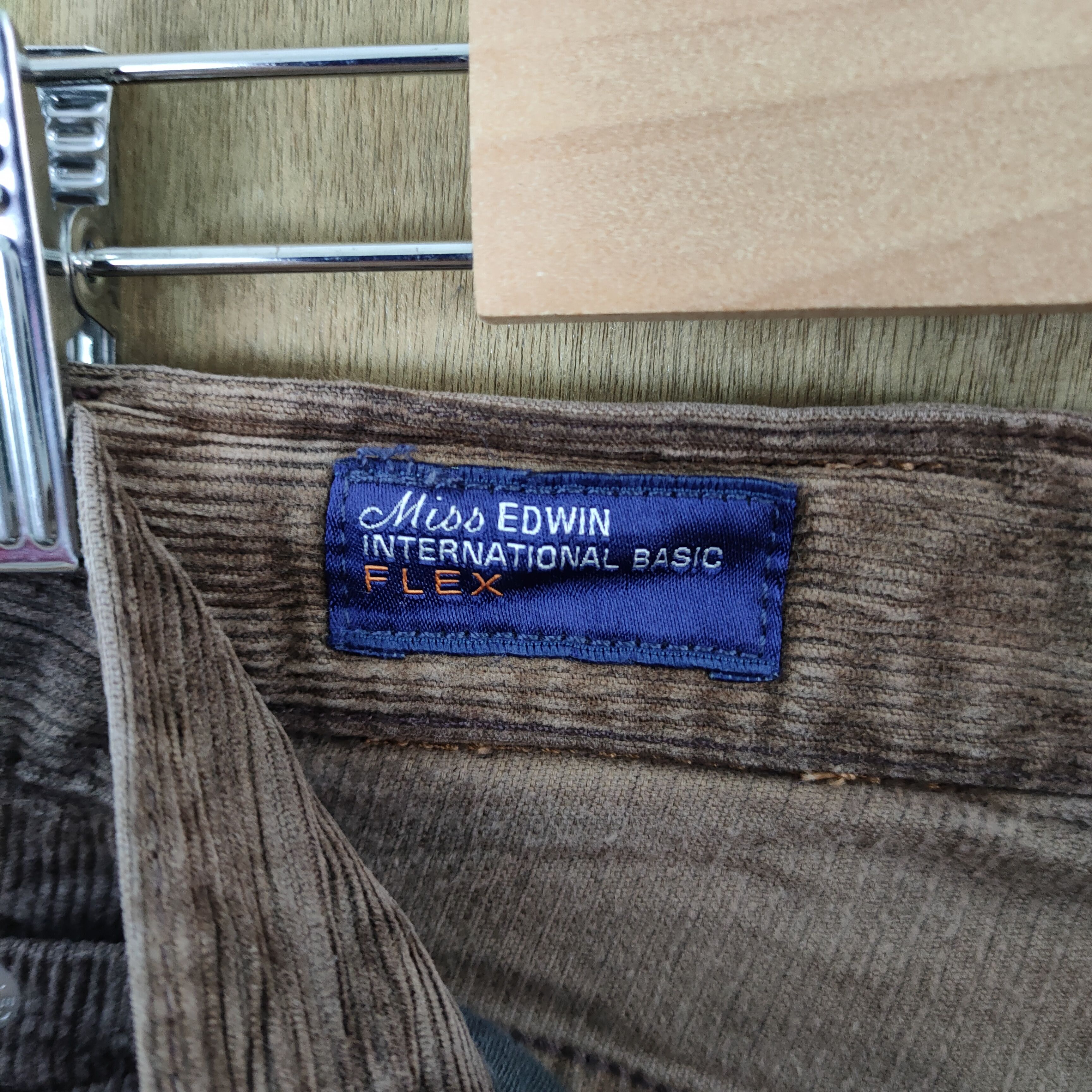 Edwin VINTAGE EDWIN FADED BROWN CORDUROY PANTS Size US 26 / EU 42 - 8 Thumbnail