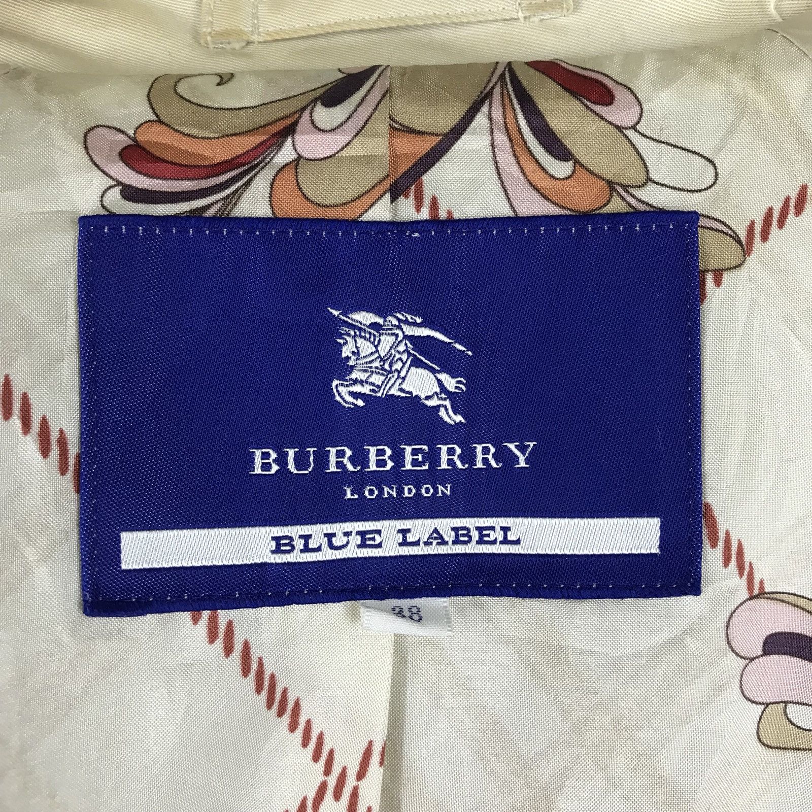 Burberry 🔥💢 Burberry Blue Label Classic Desig Lining Size US S / EU 44-46 / 1 - 8 Thumbnail