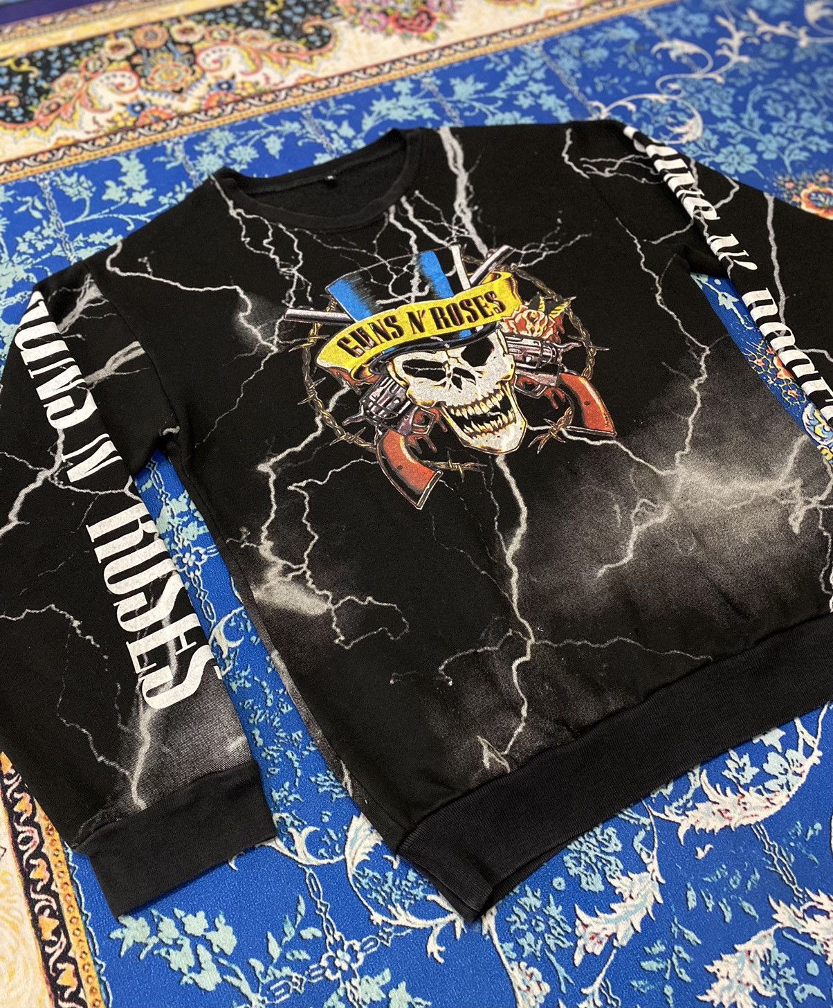 Band Tees × Guns N' Roses Gun N Roses Big Logo Crewneck Sweatshirt Size US M / EU 48-50 / 2 - 2 Thumbnail
