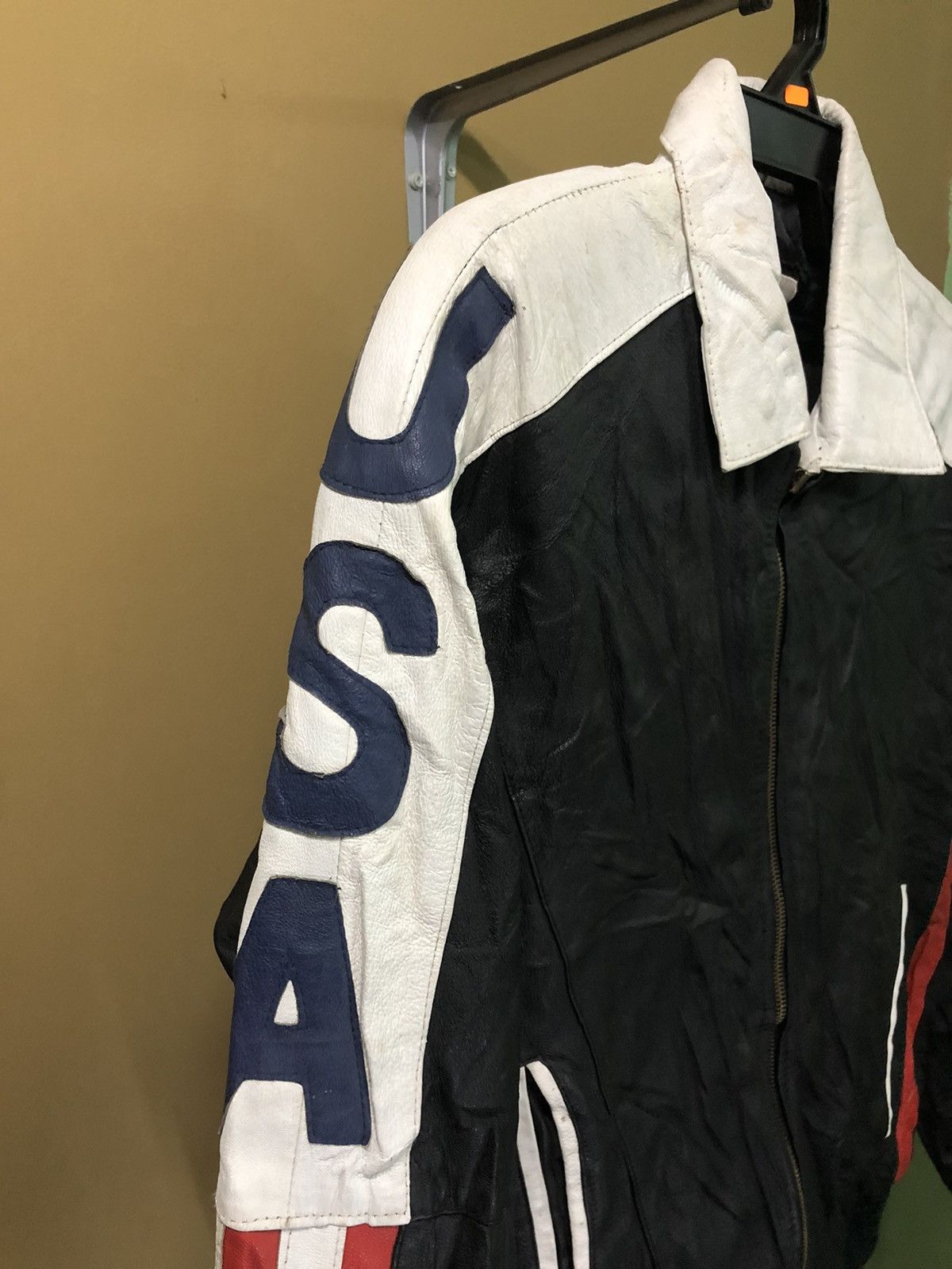 Genuine Leather Vintage U.S Flag Genuine Leather Jacket Size US M / EU 48-50 / 2 - 3 Thumbnail