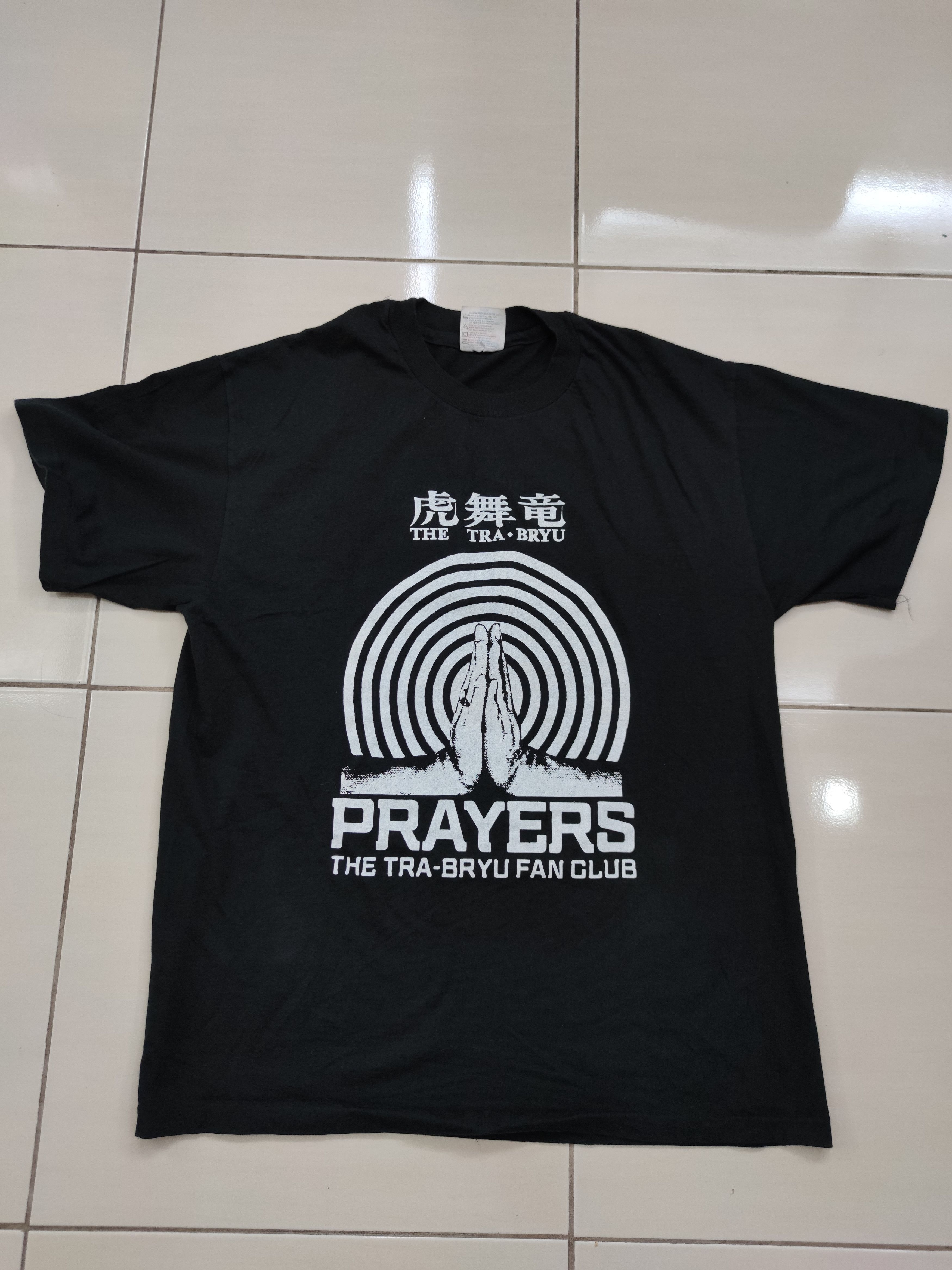 Band Tees × Japanese Brand × Vintage Vintage 90's Japanese Band The Tra Bryu T-shirt Size US L / EU 52-54 / 3 - 6 Thumbnail