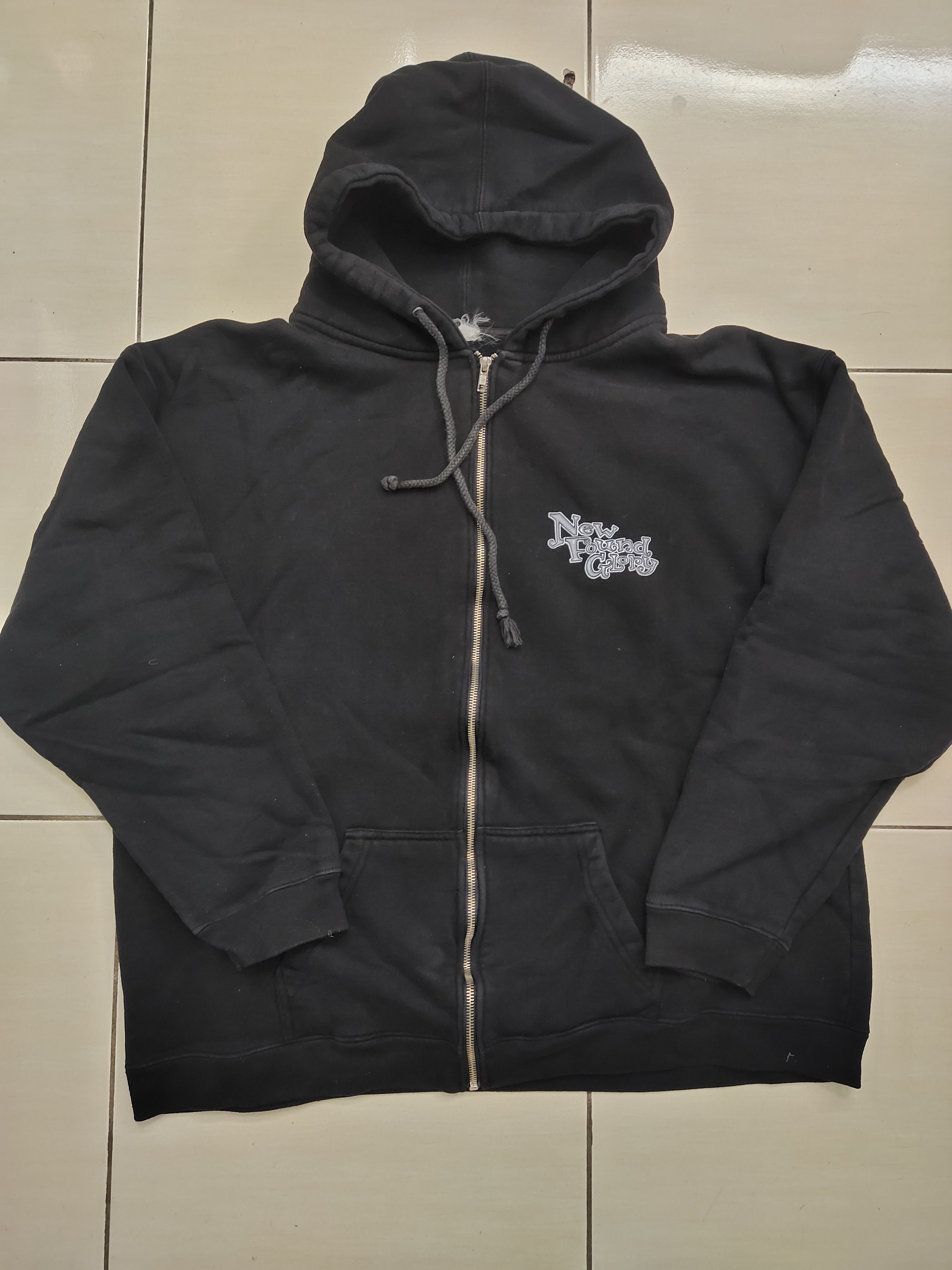 Vintage Vintage 90's Band New found Glory Oversized Hoodie Size US L / EU 52-54 / 3 - 5 Thumbnail