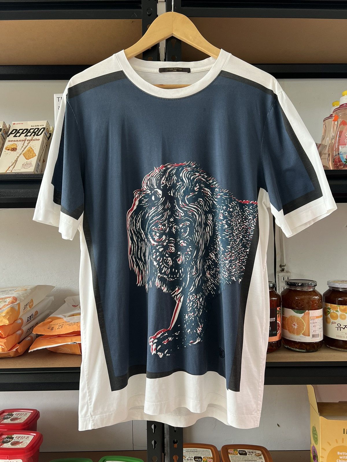 Louis Vuitton Louis Vuitton x Chapman Brothers Jersey Lion Tee Size US XL / EU 56 / 4 - 1 Thumbnail