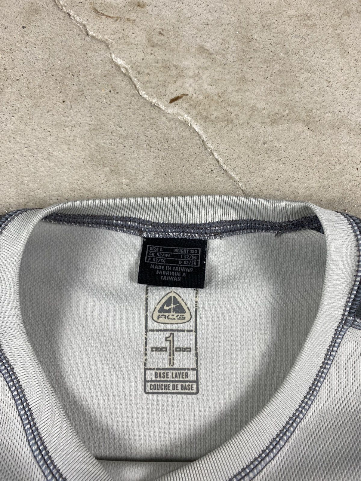 Nike ACG 90’s Vintage Nike ACG Tee Shirt Dry Fit Y2K Hype Size US L / EU 52-54 / 3 - 8 Thumbnail