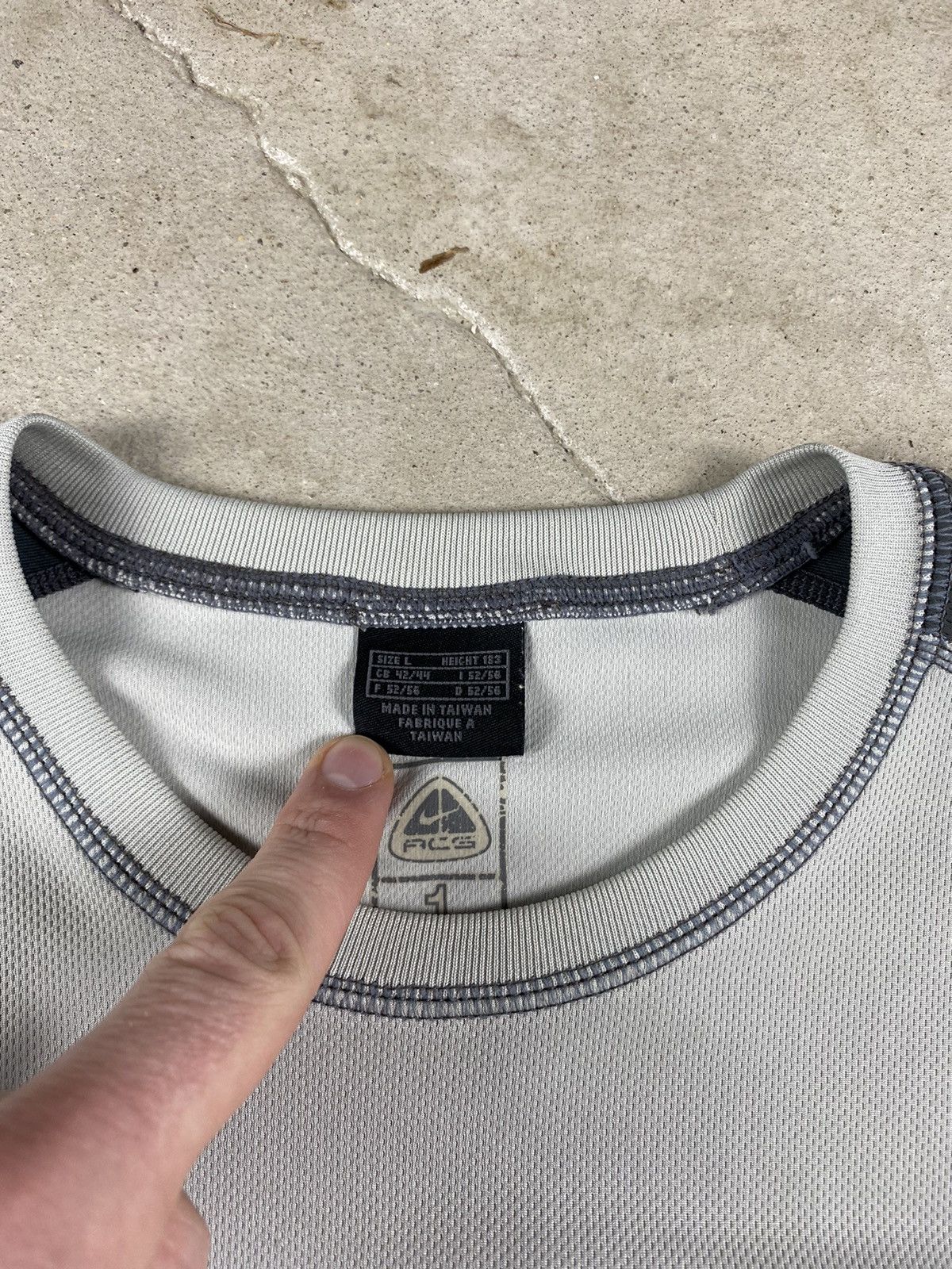 Nike ACG 90’s Vintage Nike ACG Tee Shirt Dry Fit Y2K Hype Size US L / EU 52-54 / 3 - 7 Thumbnail