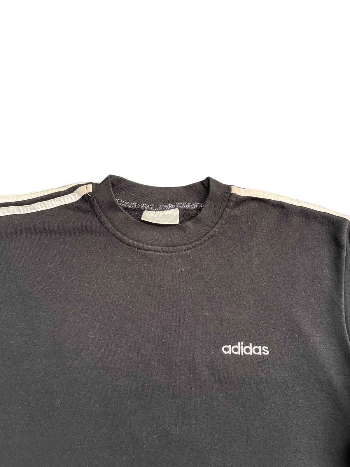 Adidas Vintage Adidas Crewneck Size US M / EU 48-50 / 2 - 4 Thumbnail