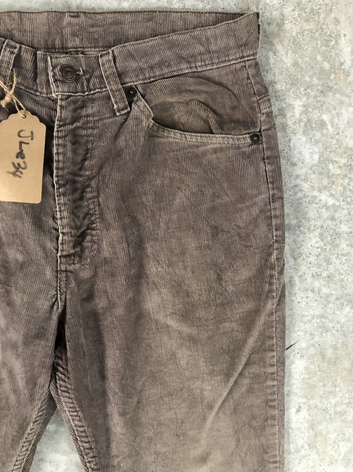 If Six Was Nine Vintage 80’s Levi’s Corduroy Flared Jeans 517 Size US 31 - 6 Thumbnail