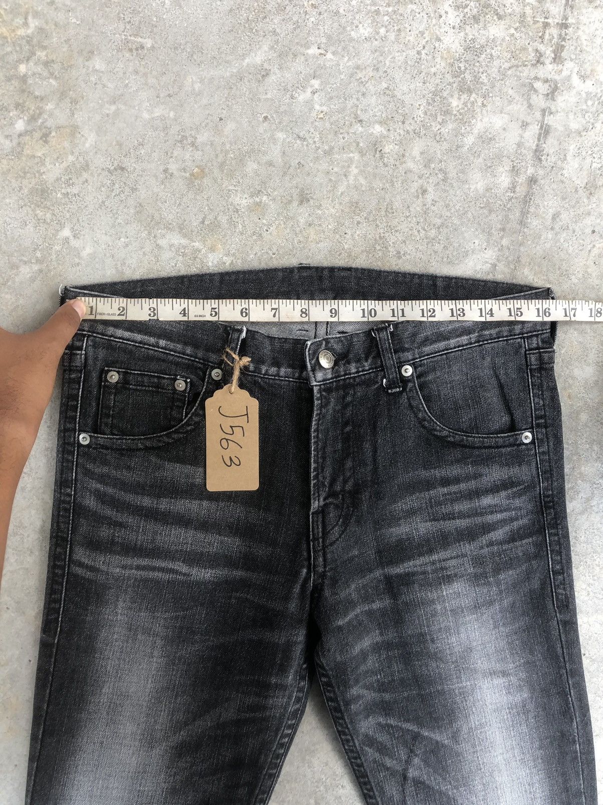 Katharine Hamnett London Katharine Hamnett Distressed Jeans Skinny Jeans Size US 32 / EU 48 - 16 Thumbnail