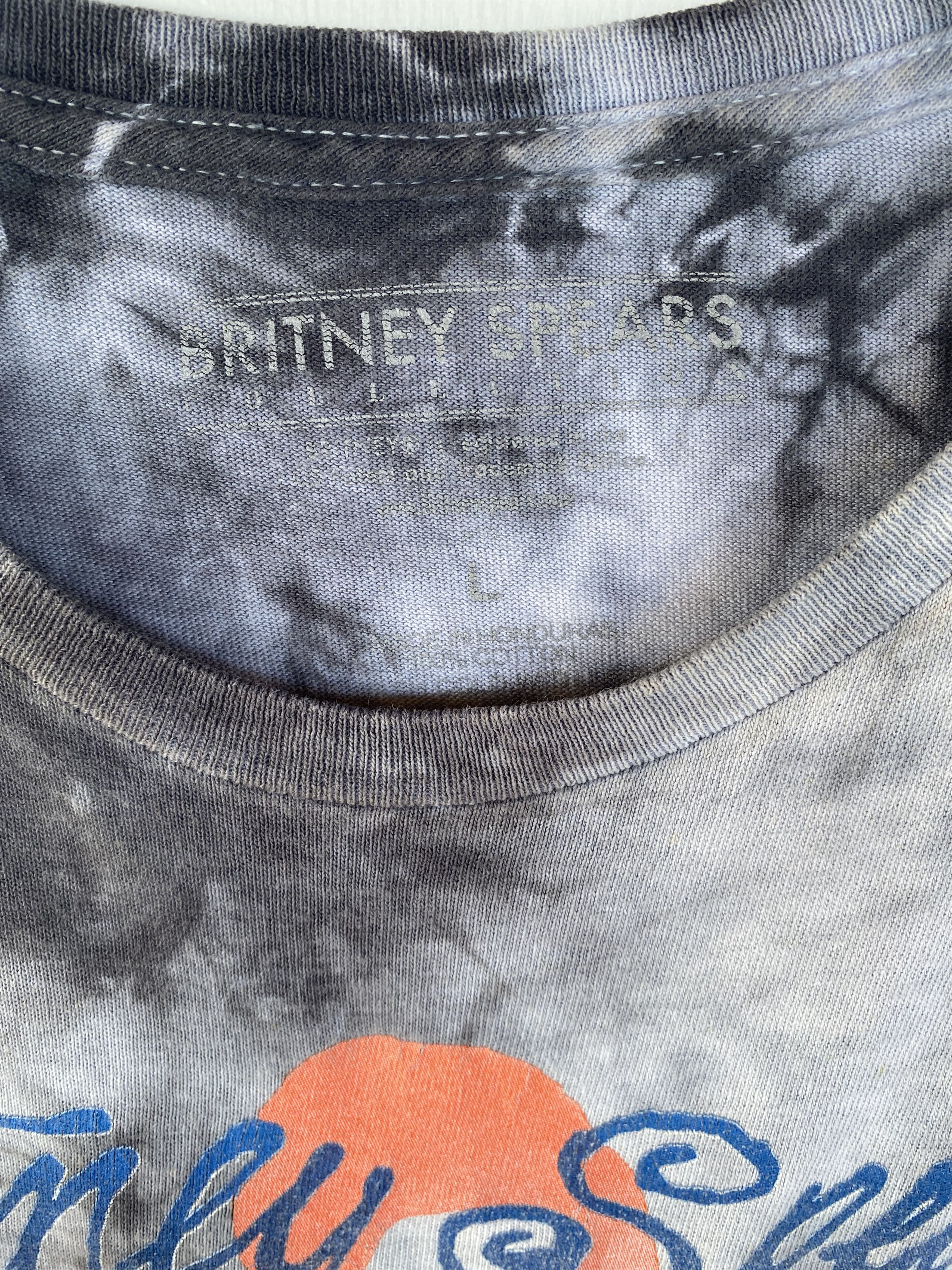 Band Tees 💥BRITNEY SPEARS baby one more time solo singer tee shirt Size US L / EU 52-54 / 3 - 3 Thumbnail