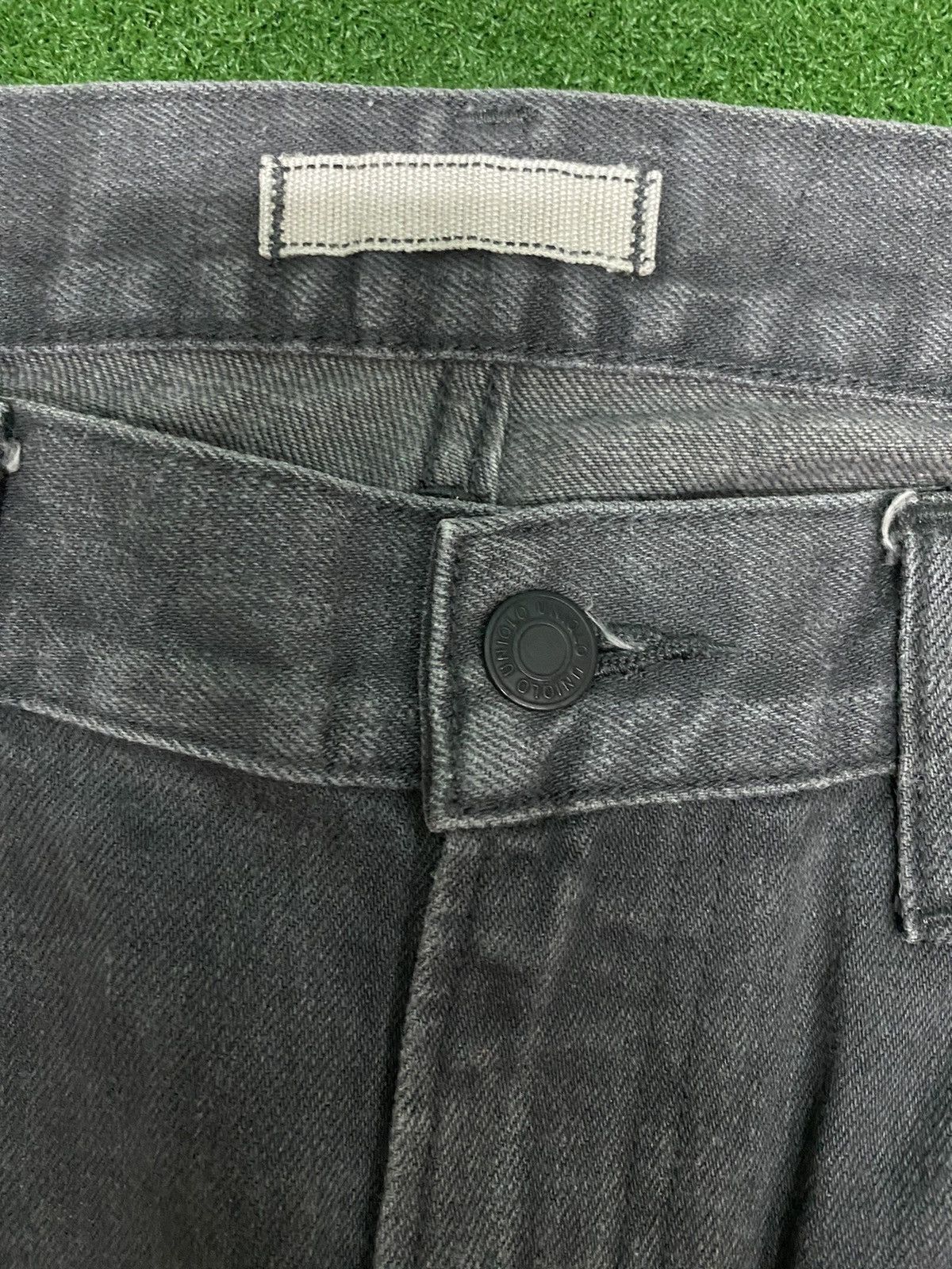 Japanese Brand UNIQLO SELVAGE DENIM SIZE 34 Size US 34 / EU 50 - 3 Thumbnail