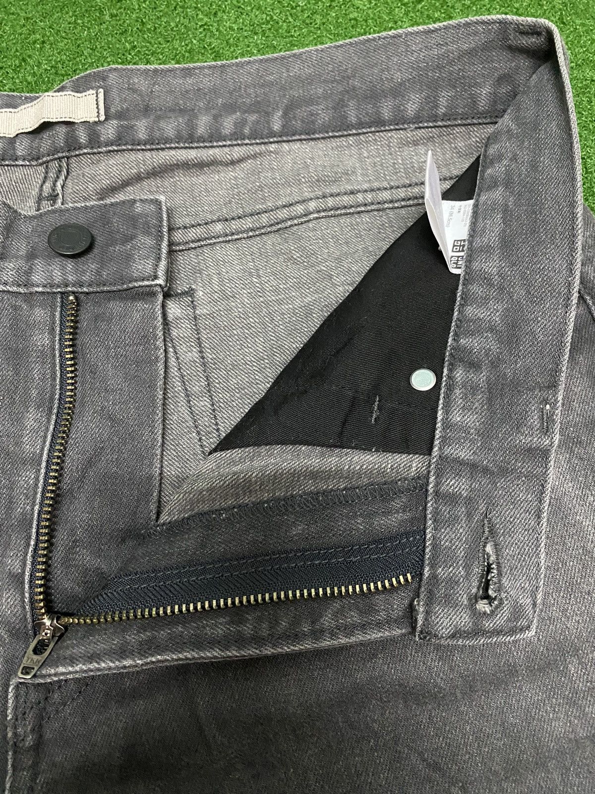 Japanese Brand UNIQLO SELVAGE DENIM SIZE 34 Size US 34 / EU 50 - 6 Thumbnail