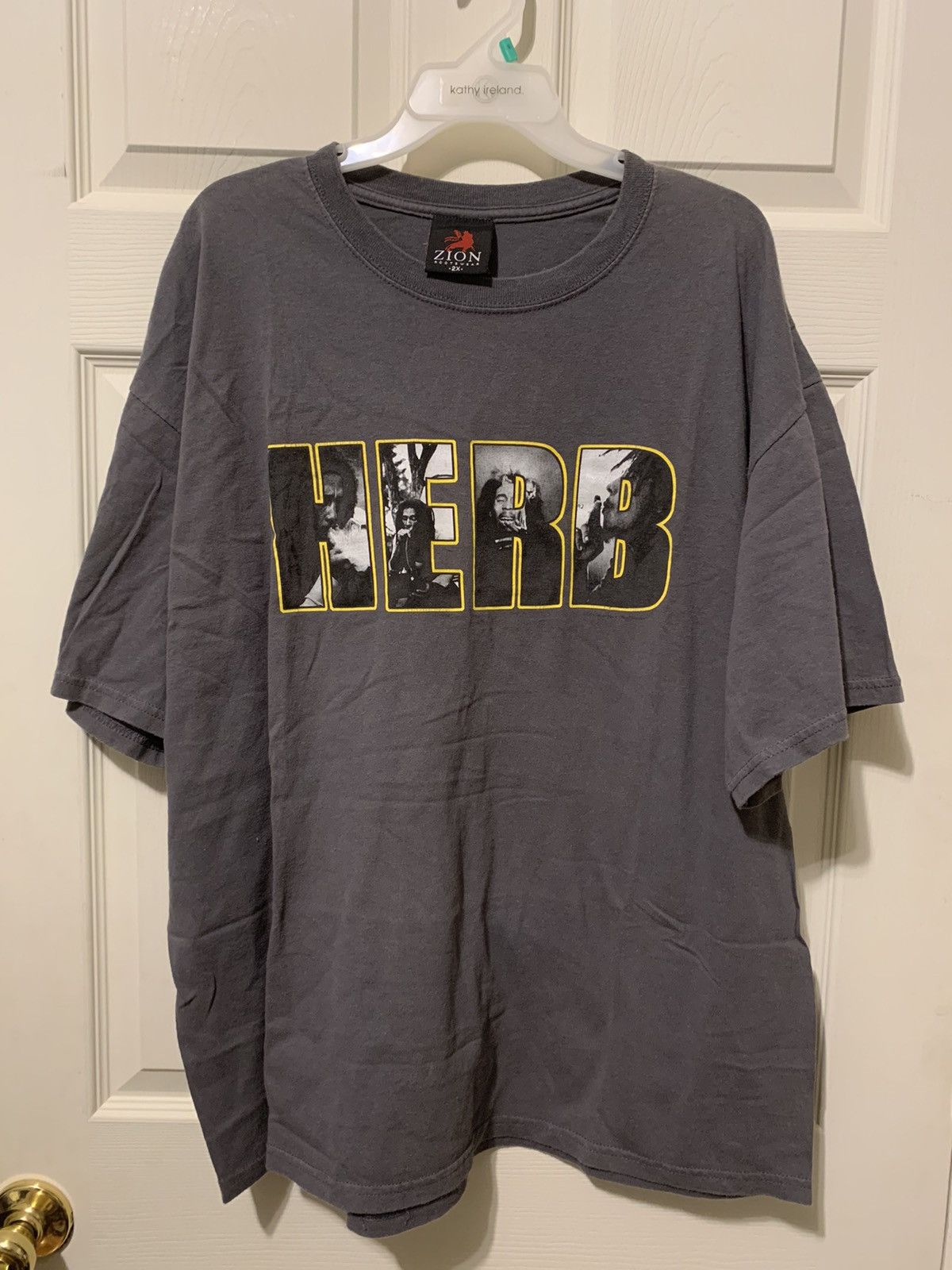 Bob Marley × Vintage Vintage bob Marley tshirt herb size 2xl Size US XXL / EU 58 / 5 - 1 Thumbnail