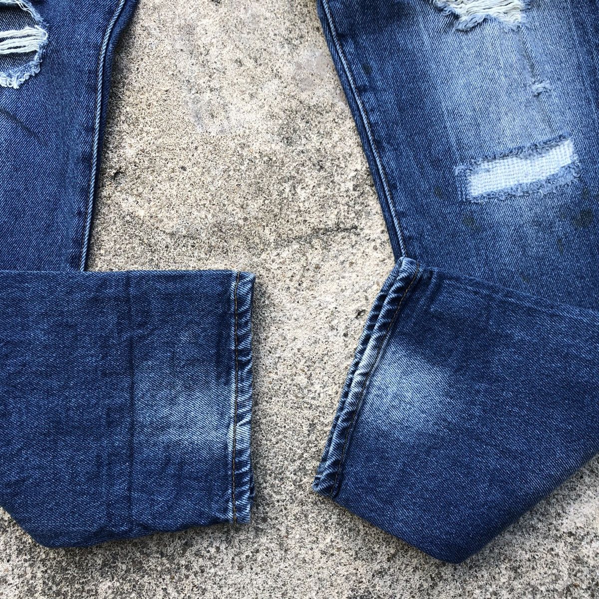 H&M 🔥Thrash🔥H&M Thrash Rips Stone Wash Slim Denim Jeans Size US 32 / EU 48 - 7 Thumbnail