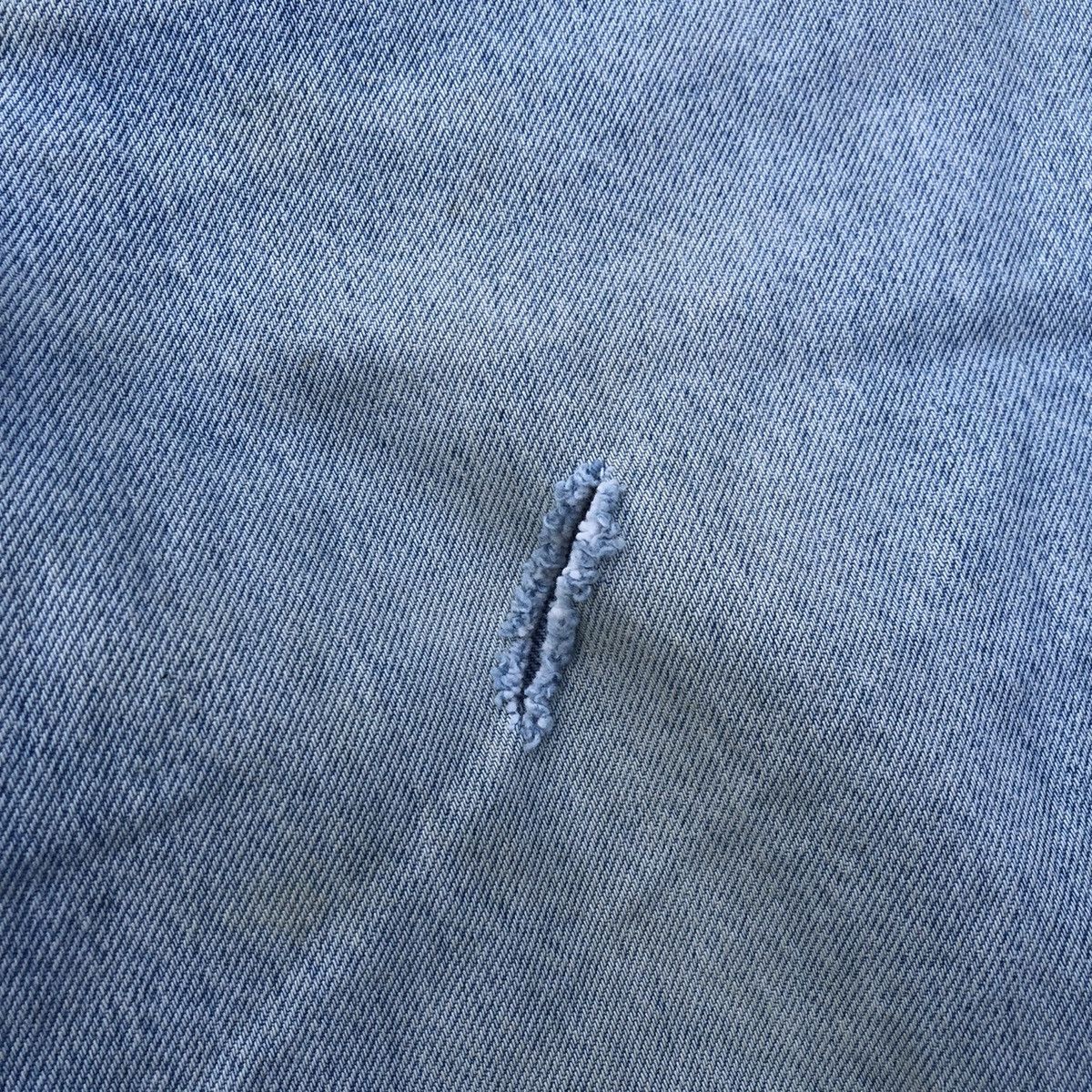 Carhartt 🔥Rare🔥Vintage Carhatt Stoned Wash Rips Denim Jeans Size US 33 - 11 Thumbnail