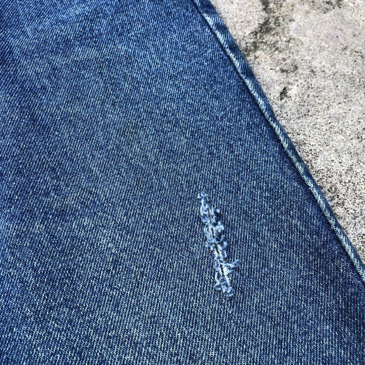 Armani × Giorgio Armani 🔥Rare🔥Giorgio Armani Jeans Stoned Wash Rips Denim Jeans Size US 32 / EU 48 - 12 Thumbnail
