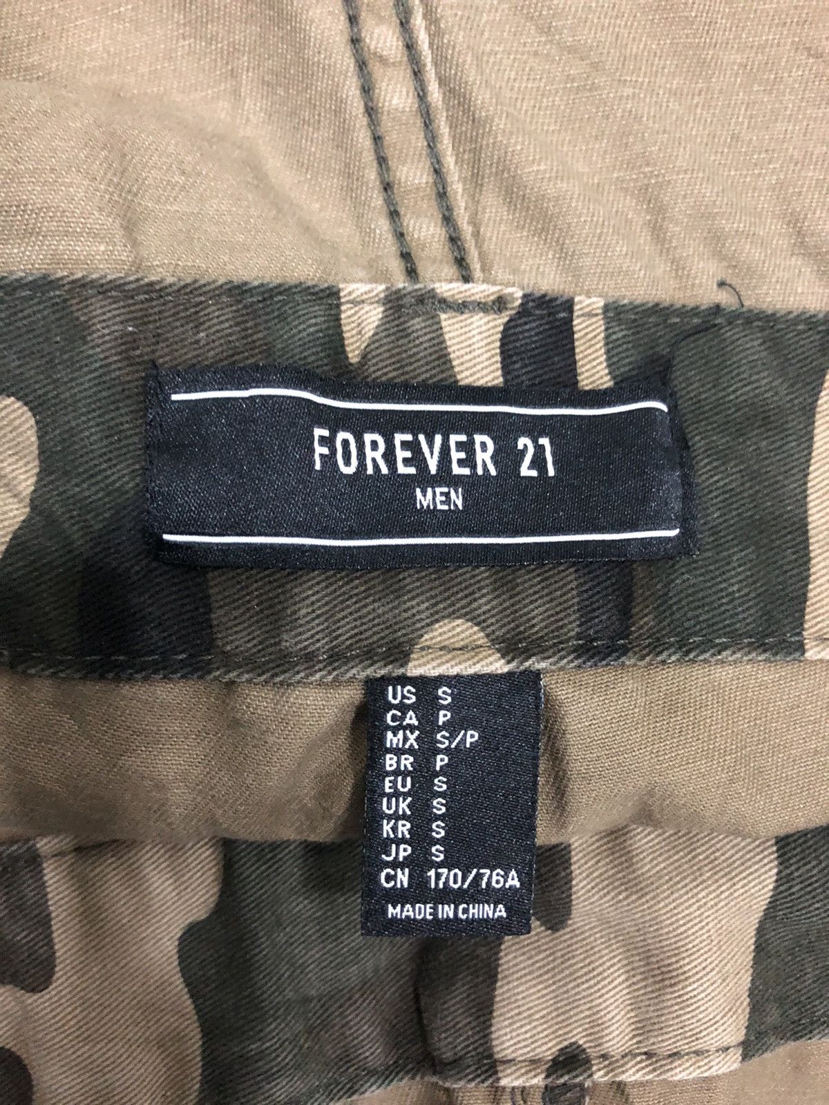 Forever 21 Forever 21 Men's Camouflage Overalls - Size Small Size US 33 - 10 Thumbnail
