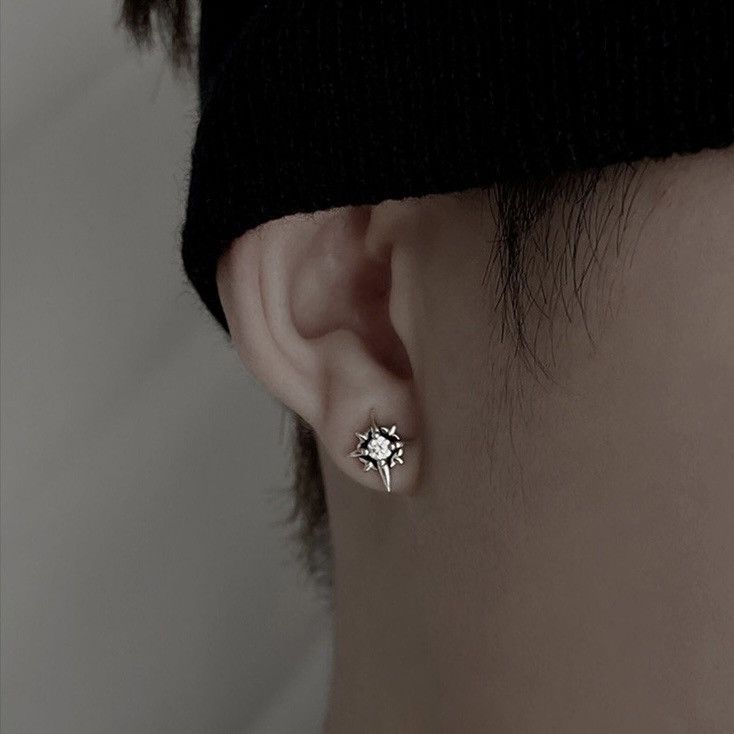 Other 925 Silver Plated CZ Star Stud Earrings for Men Women Size ONE SIZE - 1 Thumbnail