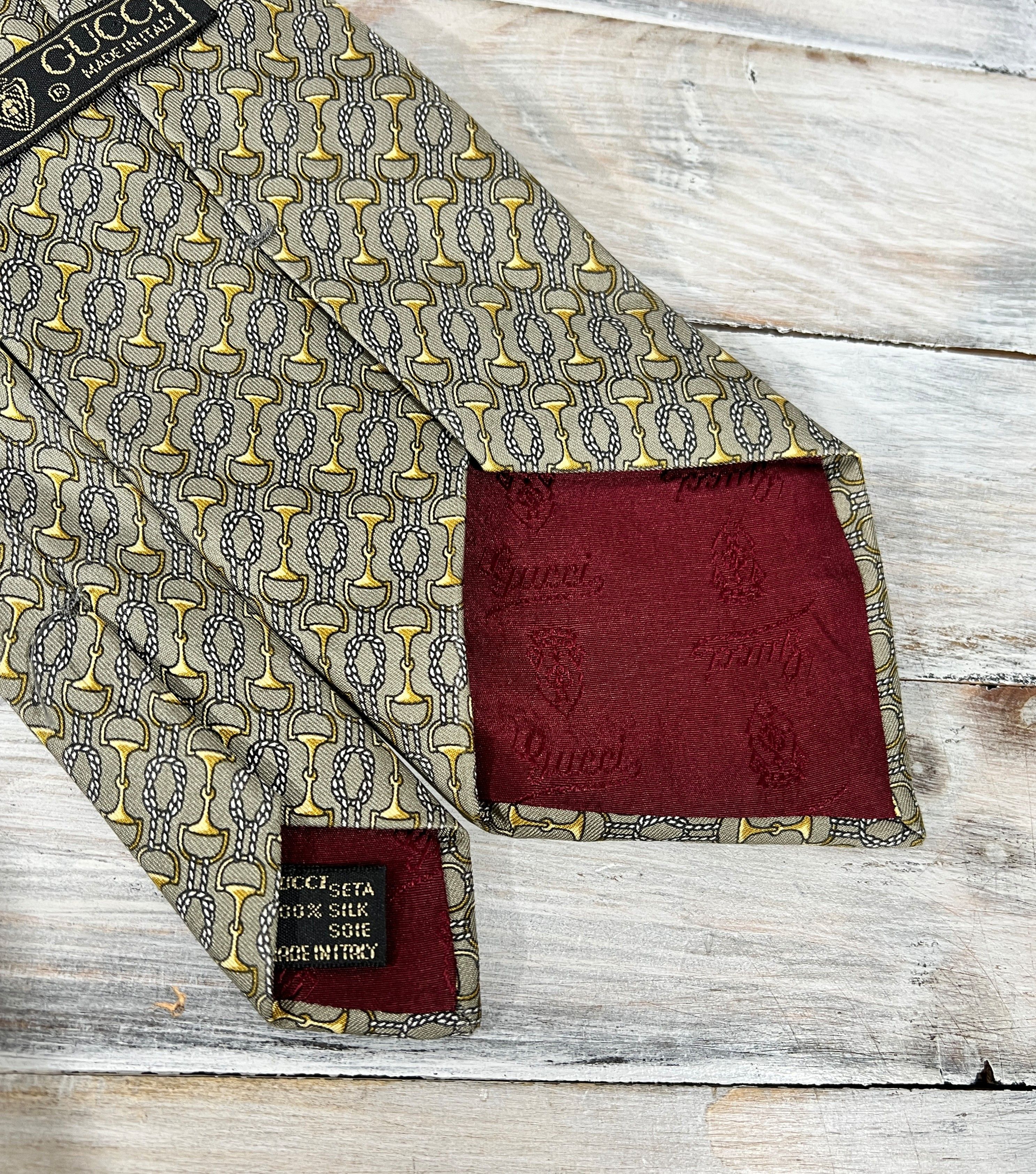 Gucci Gucci 100% Silk Tie Italy All Over Print Graphic Very Rare Size ONE SIZE - 5 Thumbnail