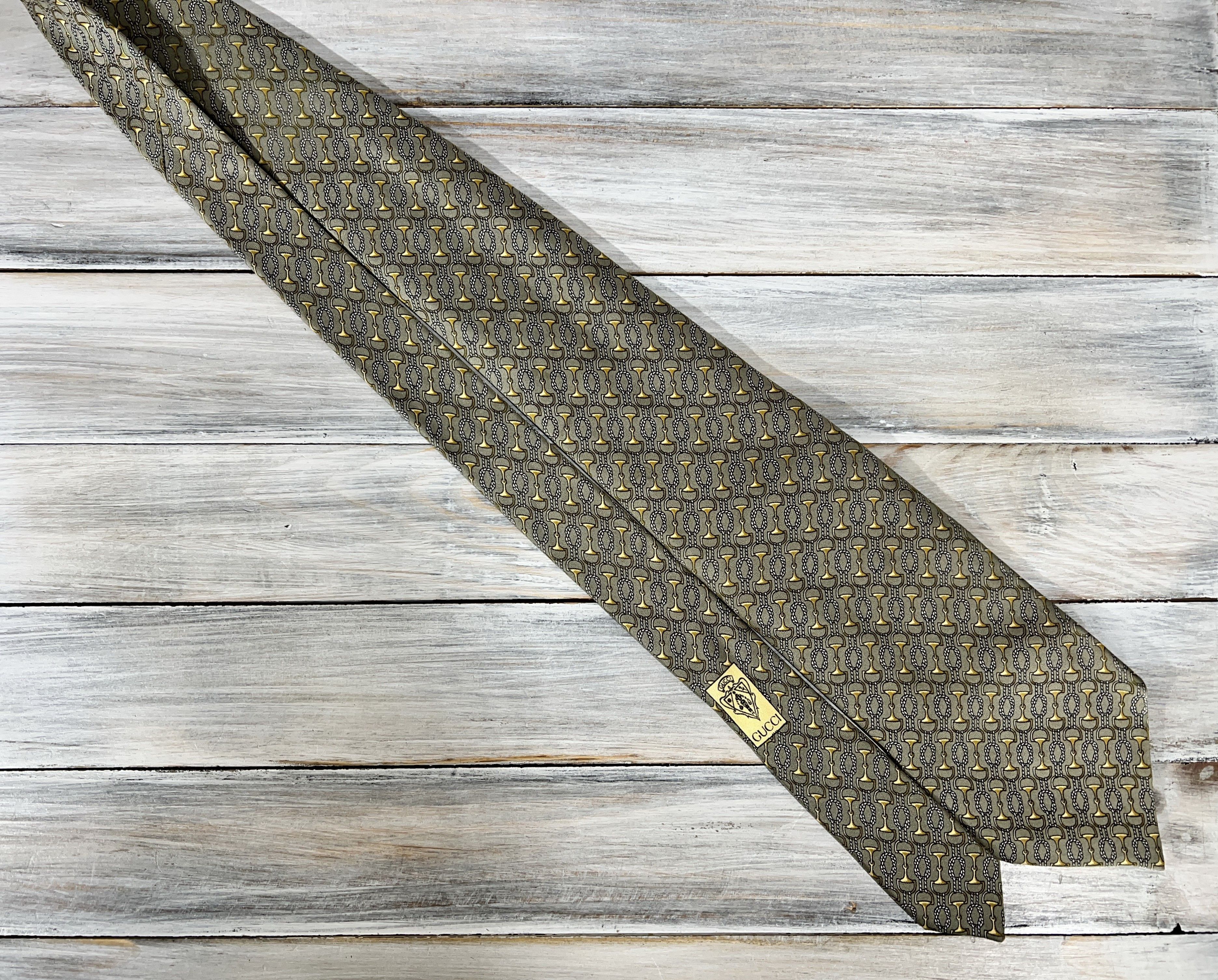 Gucci Gucci 100% Silk Tie Italy All Over Print Graphic Very Rare Size ONE SIZE - 3 Thumbnail