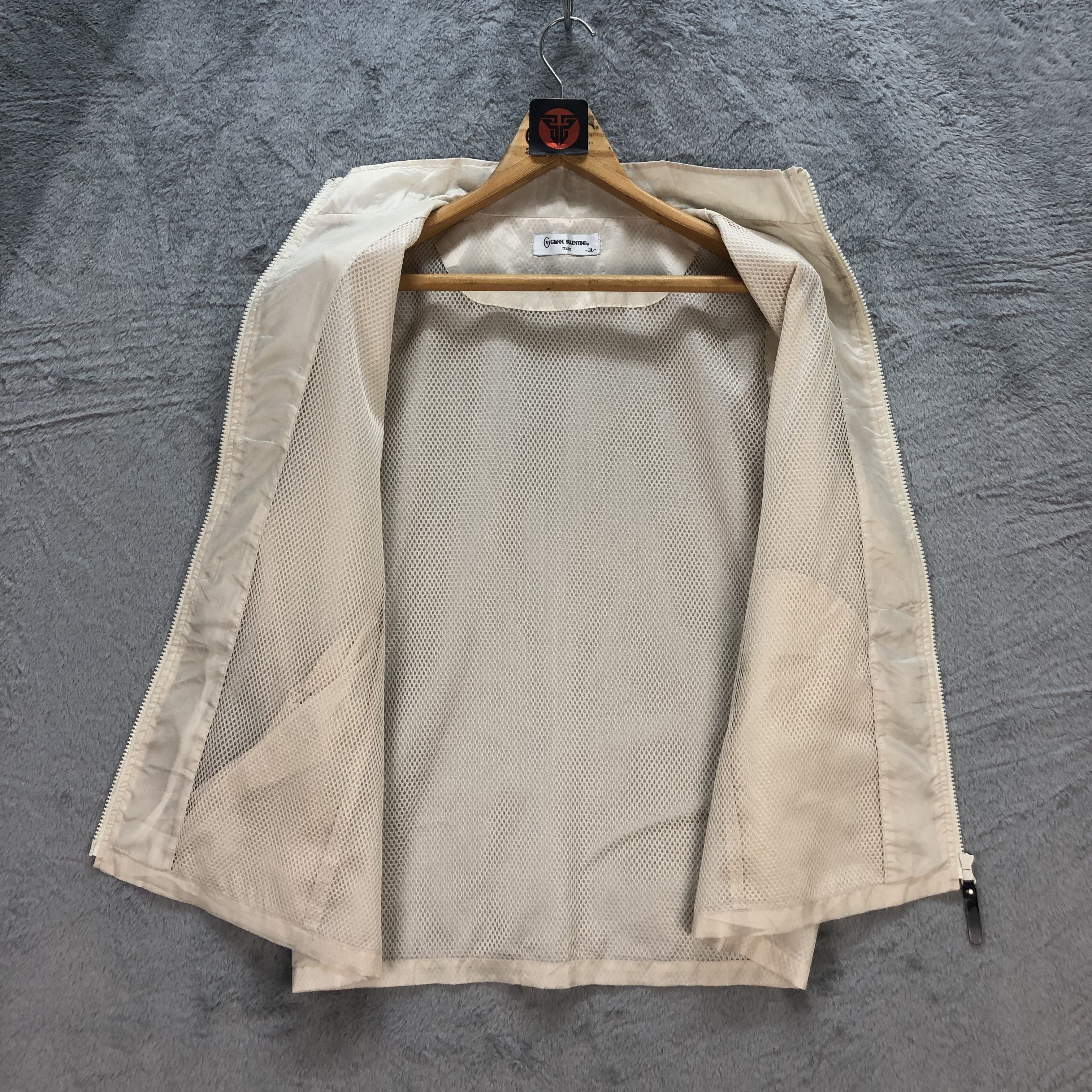 Gianni Valentino VINTAGE 90's GIANNI VALENTINO LIGHT VEST #6647-78 Size US L / EU 52-54 / 3 - 8 Thumbnail