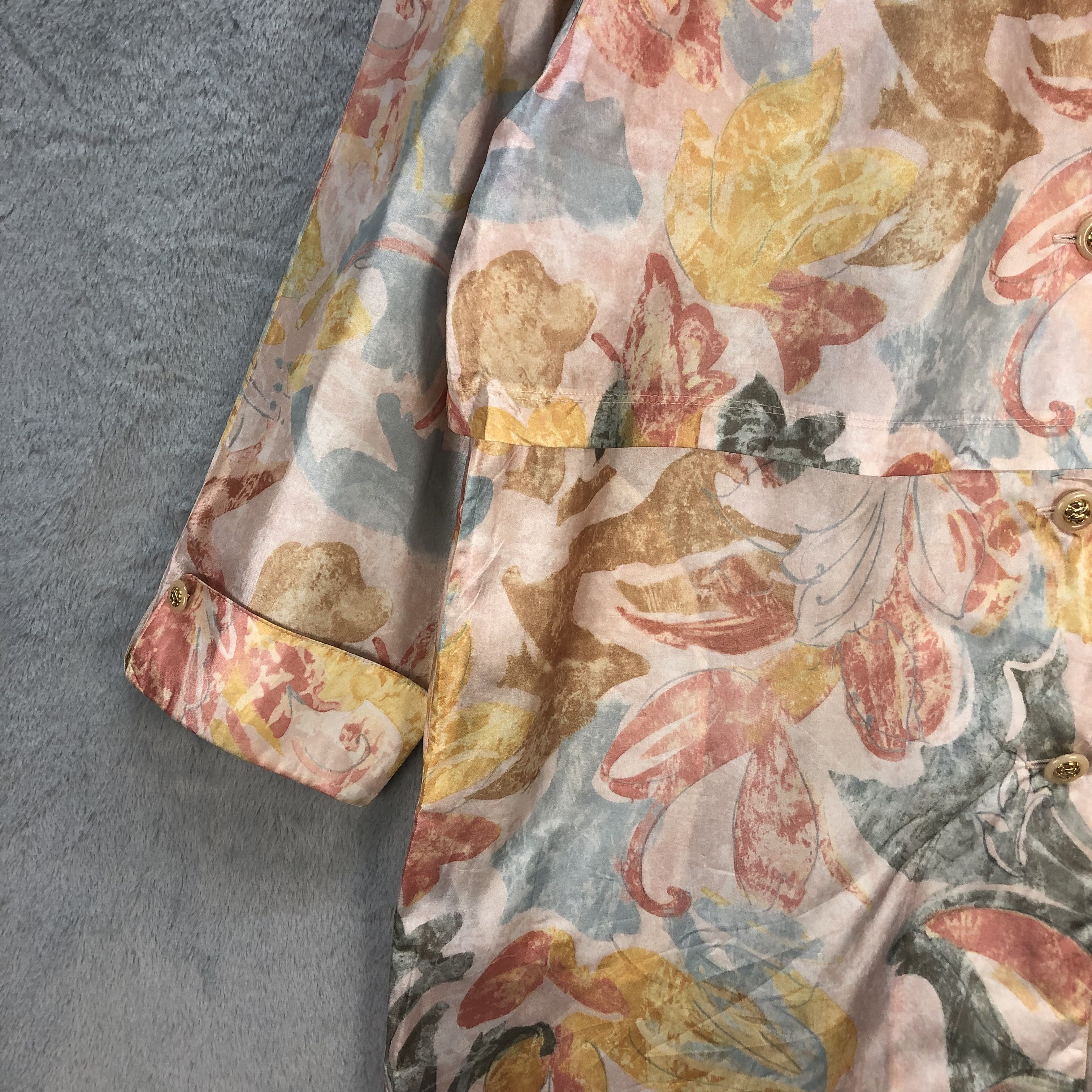 Japanese Brand VINTAGE 90's FLORAL PRINTED BLOUSE STREET FASHION #6684-79 Size M / US 6-8 / IT 42-44 - 4 Thumbnail