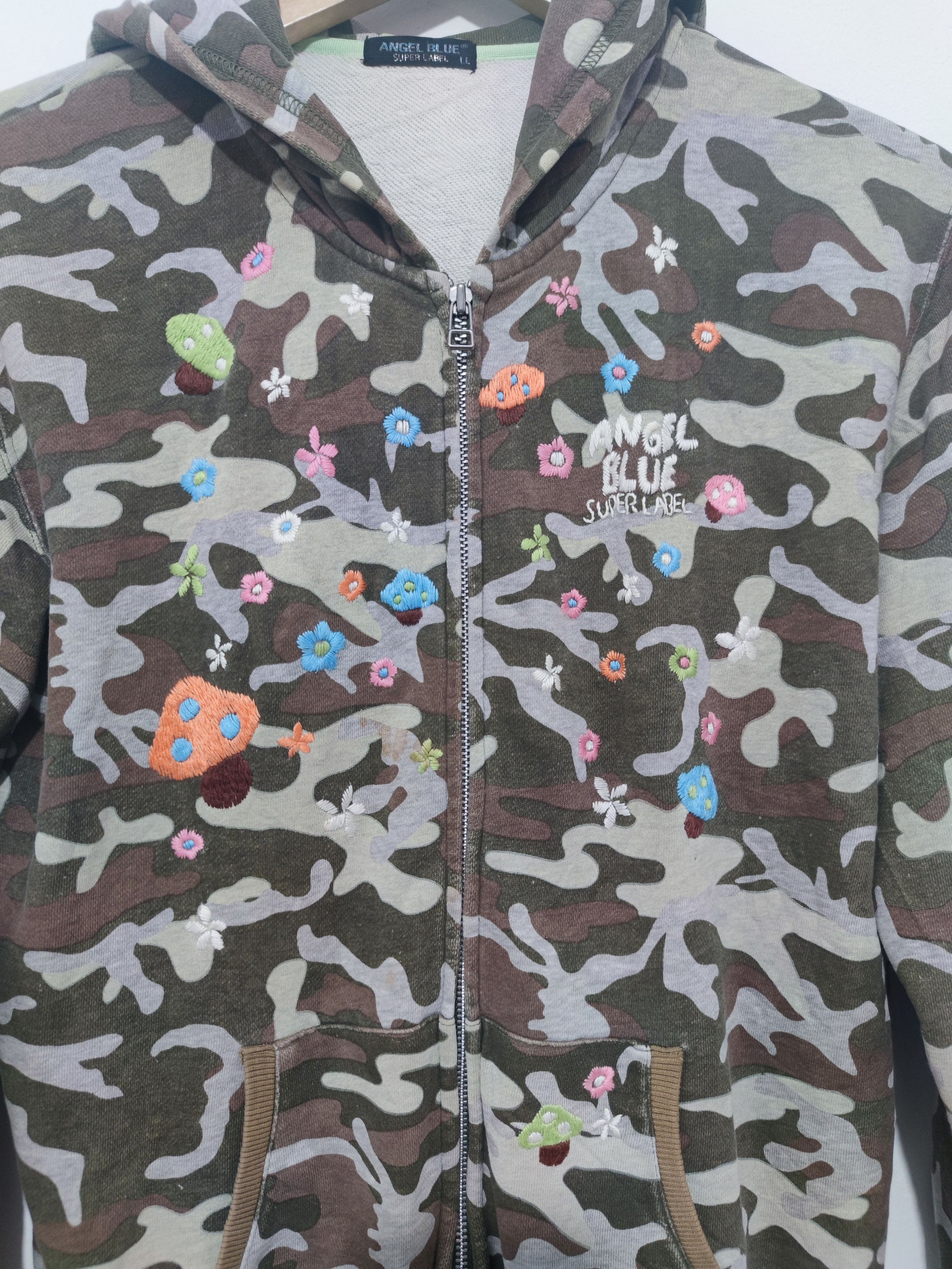 Hysteric Glamour 💥 Angel Blue Camo Super Label Zip Up Hoodie Size US S / EU 44-46 / 1 - 3 Thumbnail