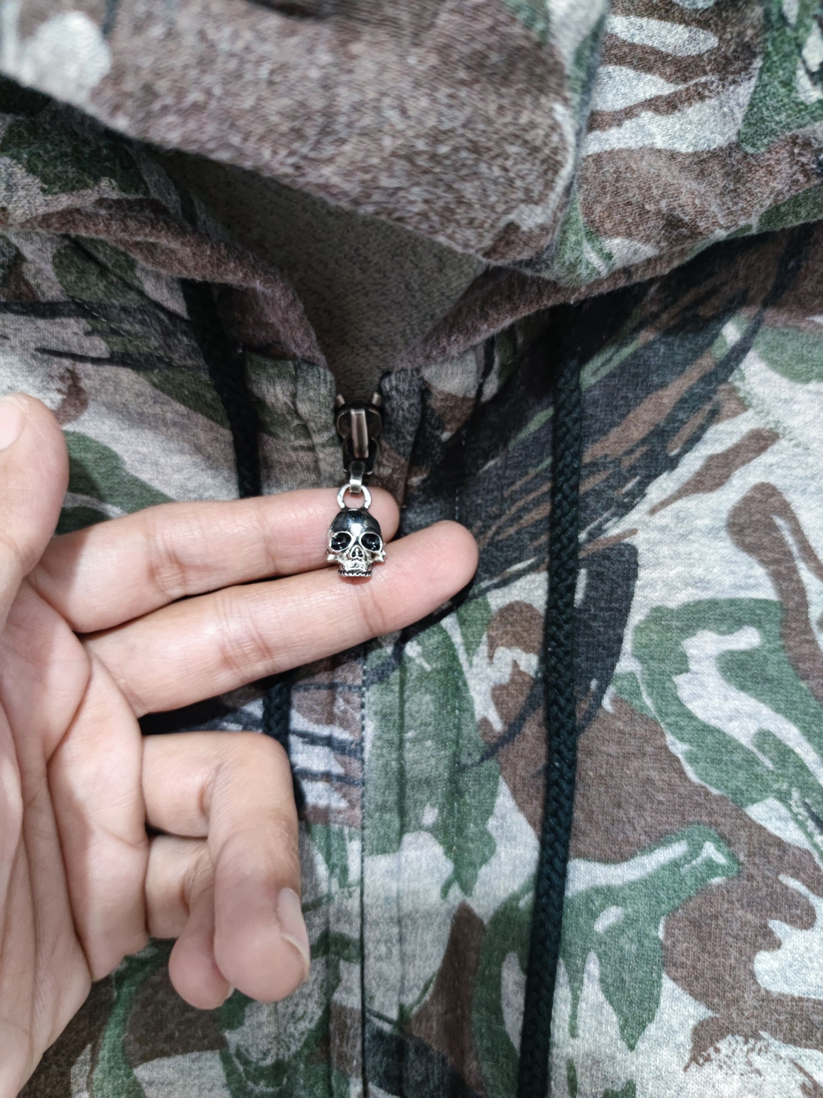 Hysteric Glamour Vtg Hysteric Glamour Camo Skull Zip Up Hoodie Size US S / EU 44-46 / 1 - 8 Thumbnail