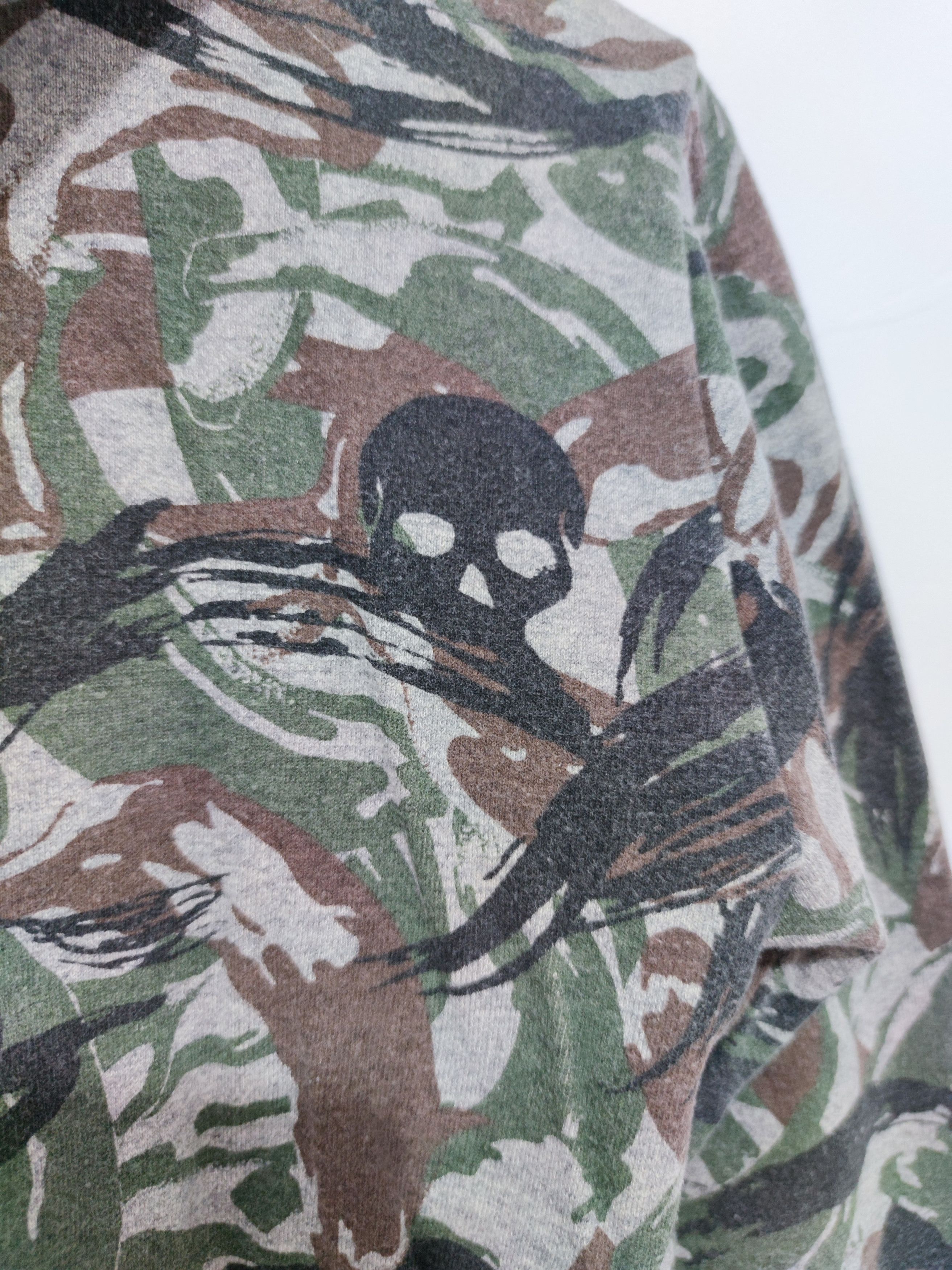 Hysteric Glamour Vtg Hysteric Glamour Camo Skull Zip Up Hoodie Size US S / EU 44-46 / 1 - 3 Thumbnail