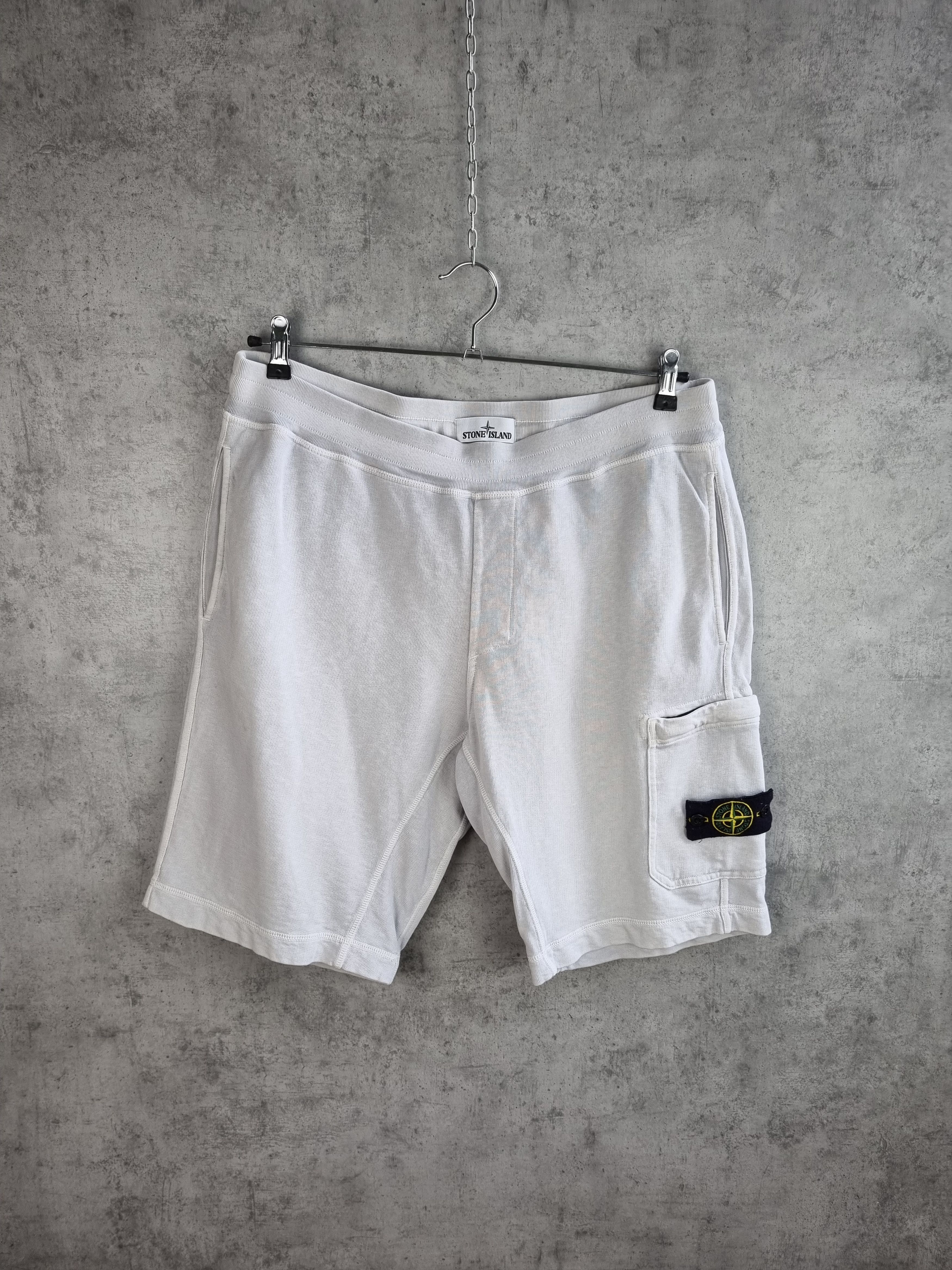 Stone Island STONE ISLAND Patch Shorts in rare size Size US 33 - 11 Thumbnail
