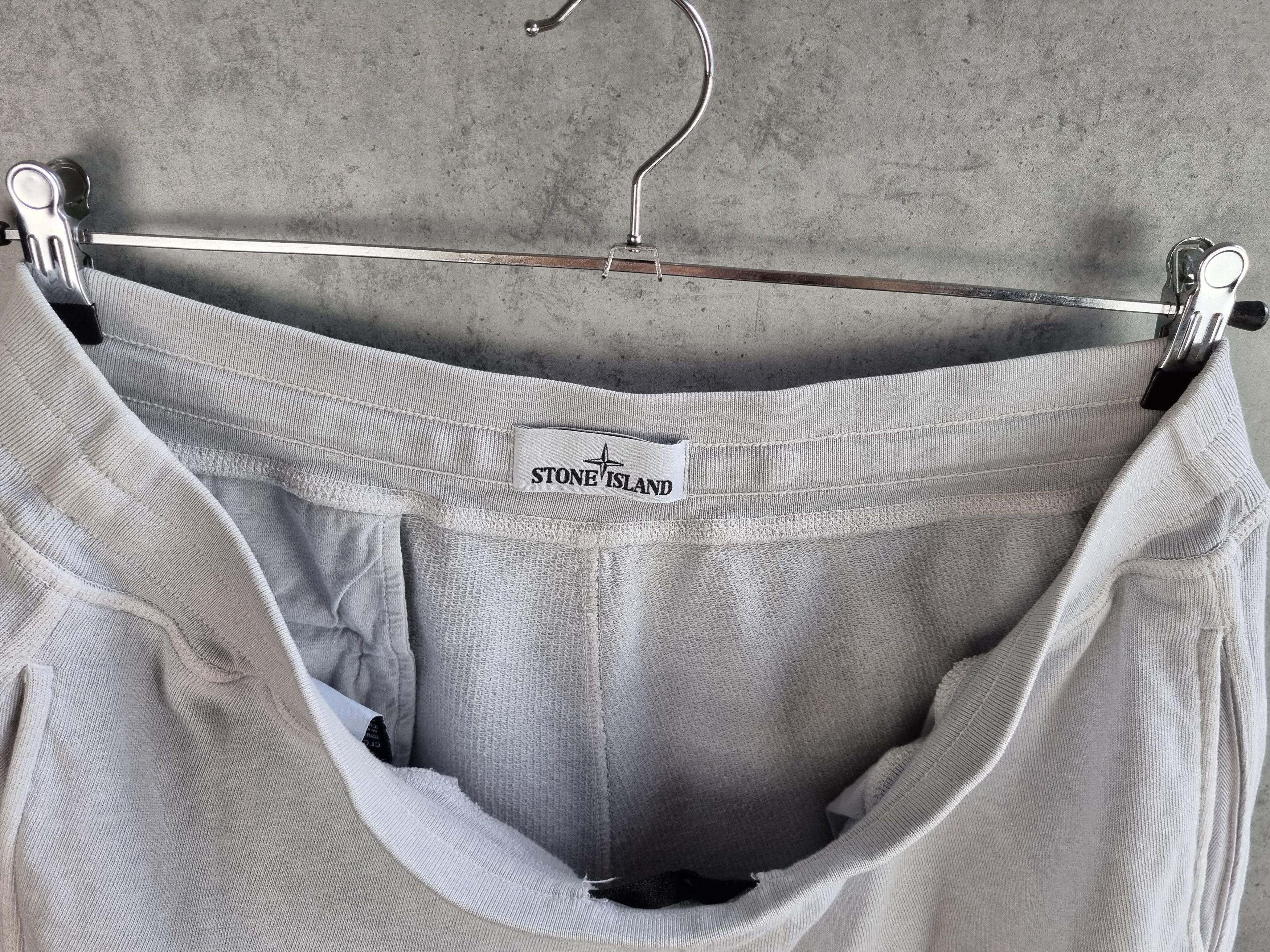 Stone Island STONE ISLAND Patch Shorts in rare size Size US 33 - 6 Thumbnail