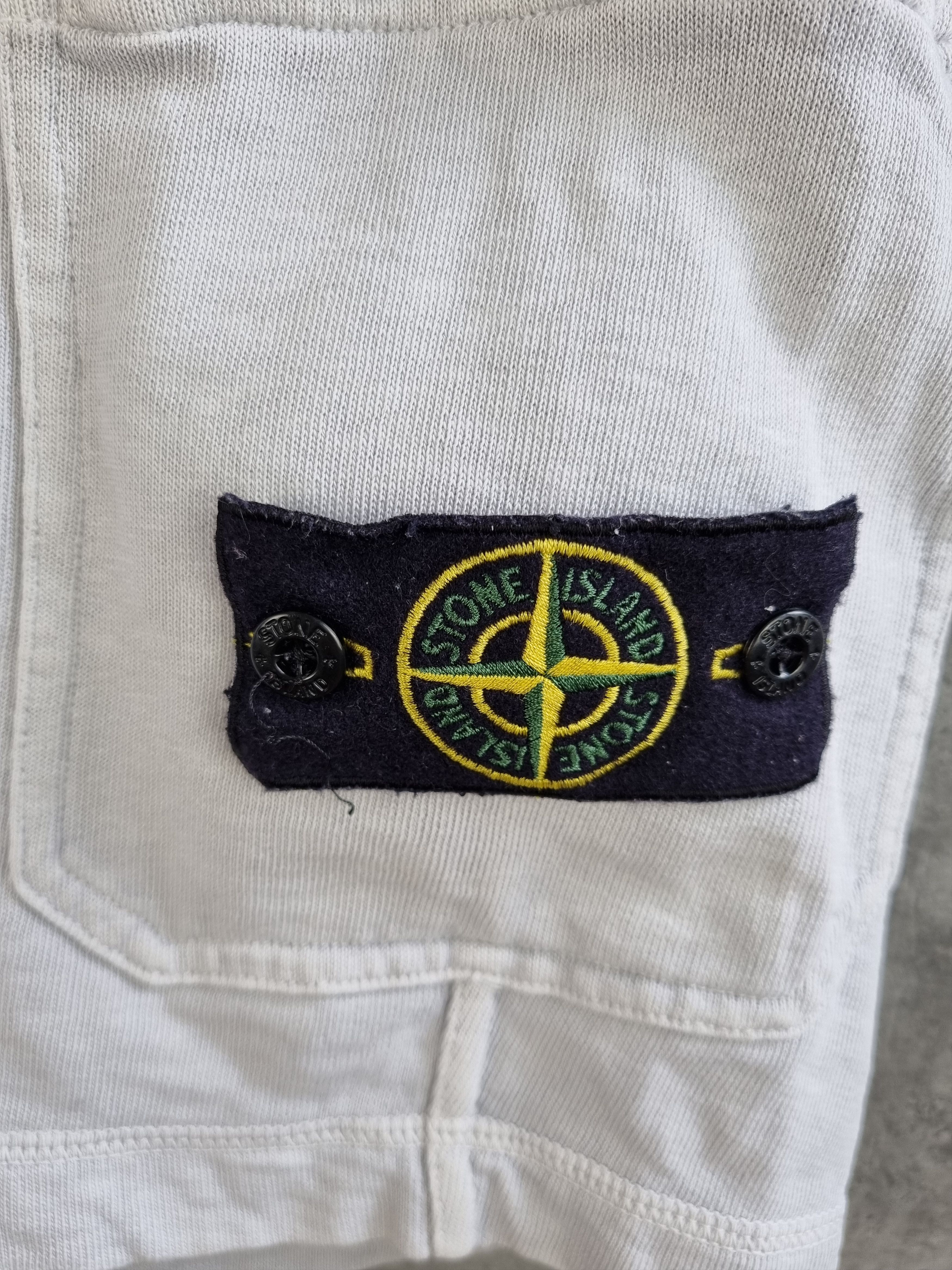 Stone Island STONE ISLAND Patch Shorts in rare size Size US 33 - 5 Thumbnail
