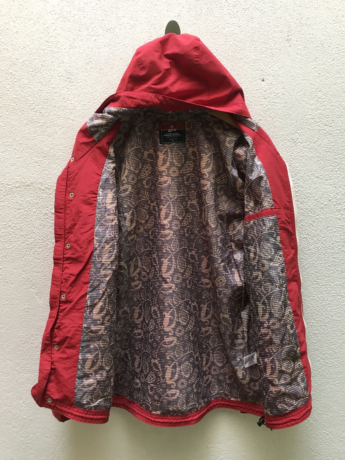 GRN Grn Tokyo Moutain Equitment Red Paisley Lining Size US L / EU 52-54 / 3 - 9 Thumbnail