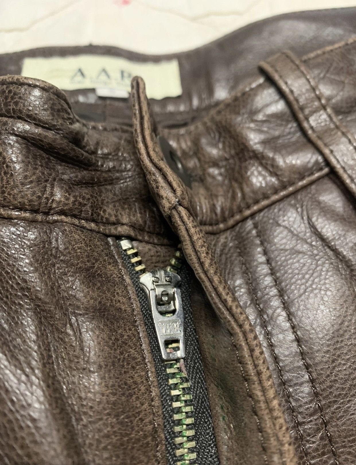 Yohji Yamamoto YOHJI YAMAMOTO A.A.R LEATHER PANTS VINTAGE Size US 28 / EU 44 - 11 Thumbnail