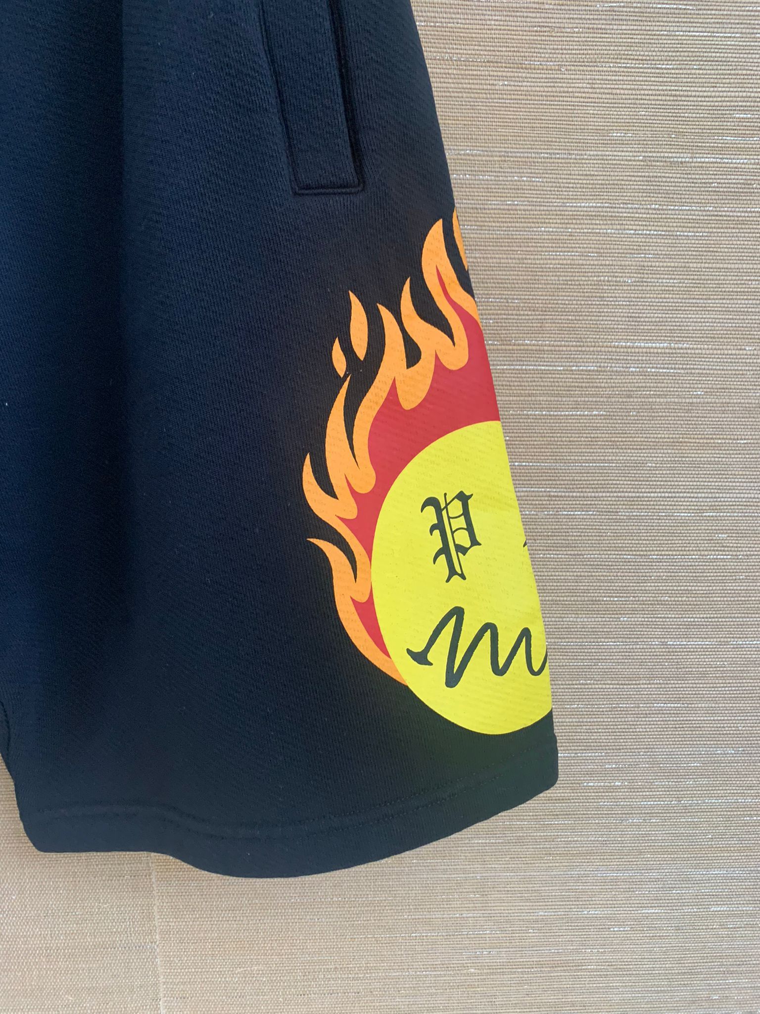 Palm Angels Burning Head Sweat Shorts in Black Size US 36 / EU 52 - 3 Thumbnail