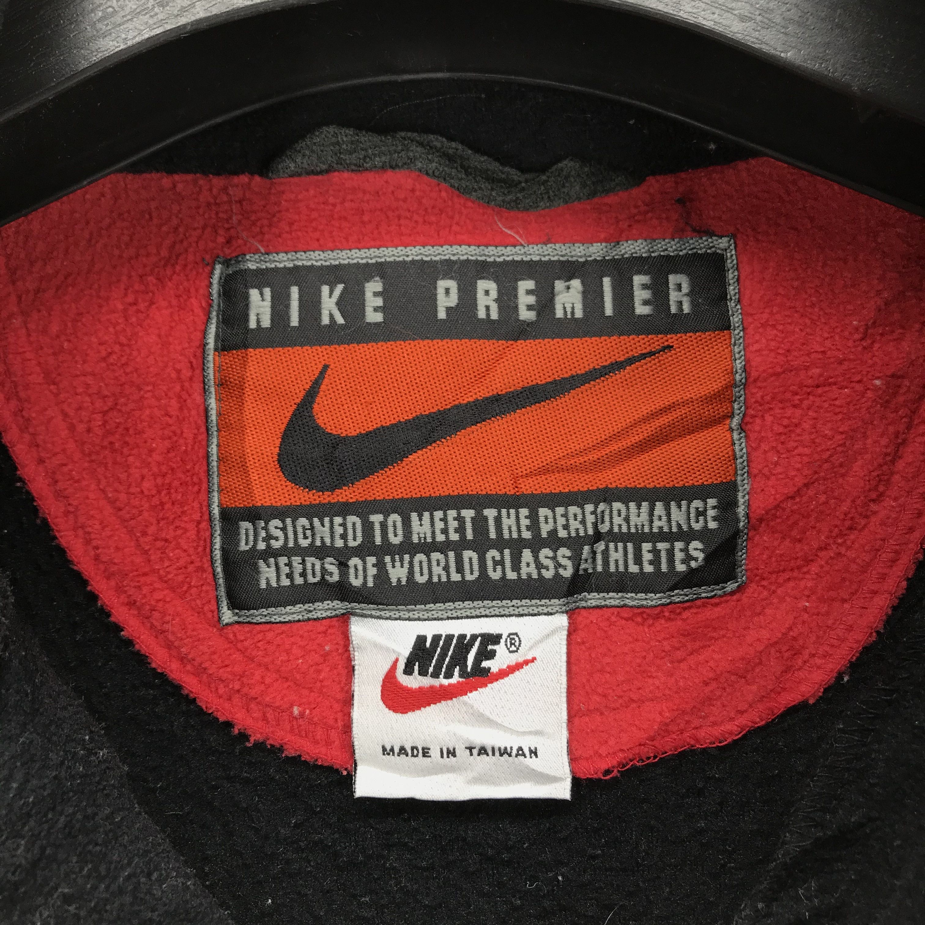 Nike NIKE Big Swoosh Embroidery Logo Pullover Fleece #2484-95 Size US L / EU 52-54 / 3 - 8 Thumbnail
