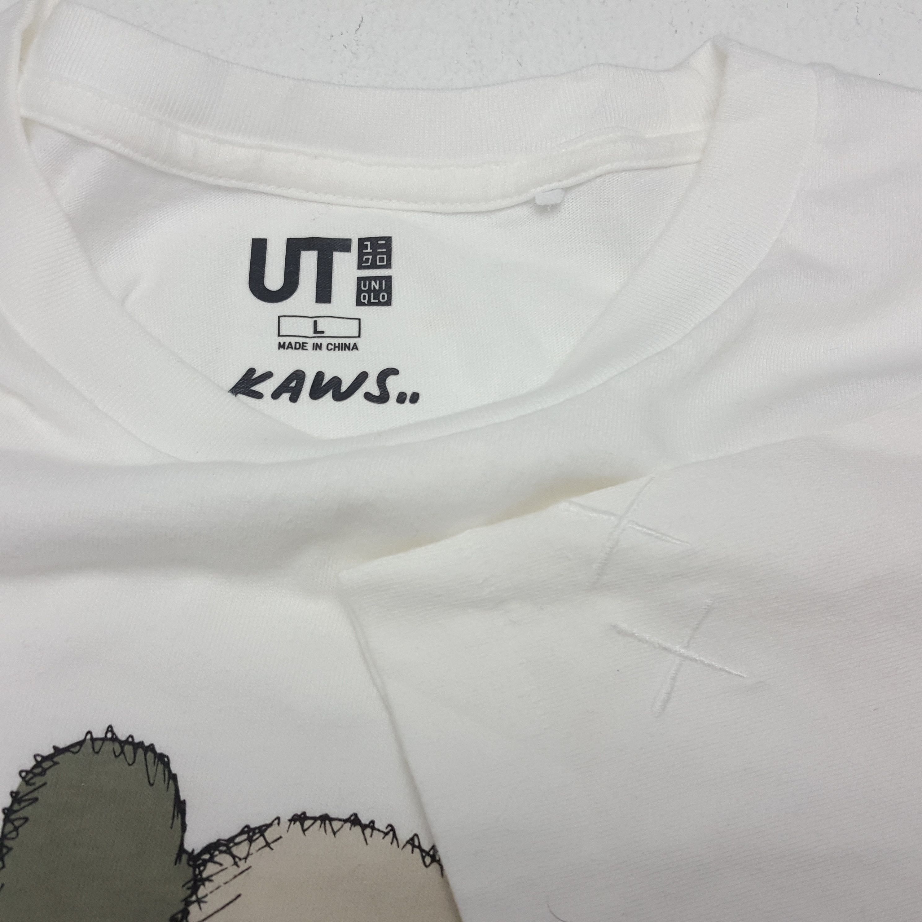 Japanese Brand × Kaws × Vintage KAWS x Japanese Brand Logo Design T-shirt Size US M / EU 48-50 / 2 - 6 Thumbnail