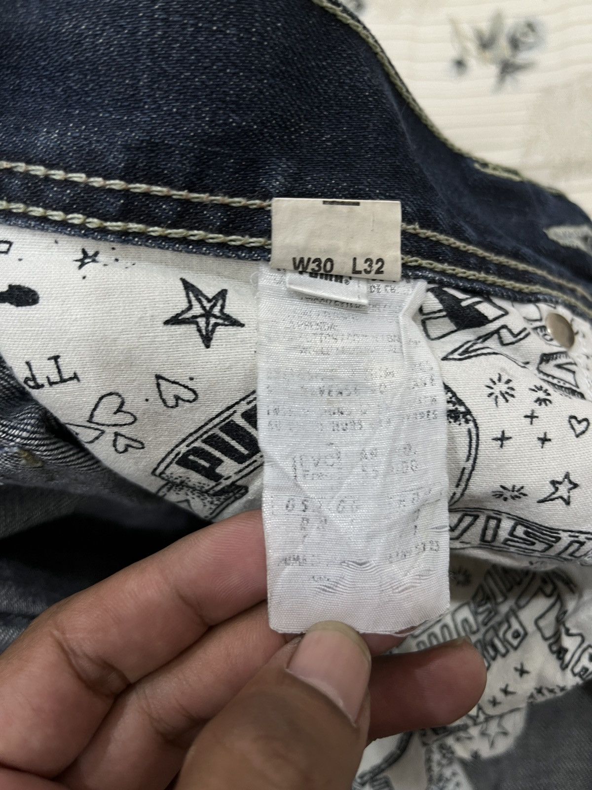 Evisu × Puma (Mmm)🔥STEALS🔥 EVISU X PUMA HYPEBEAST DENIM Size US 31 - 8 Thumbnail