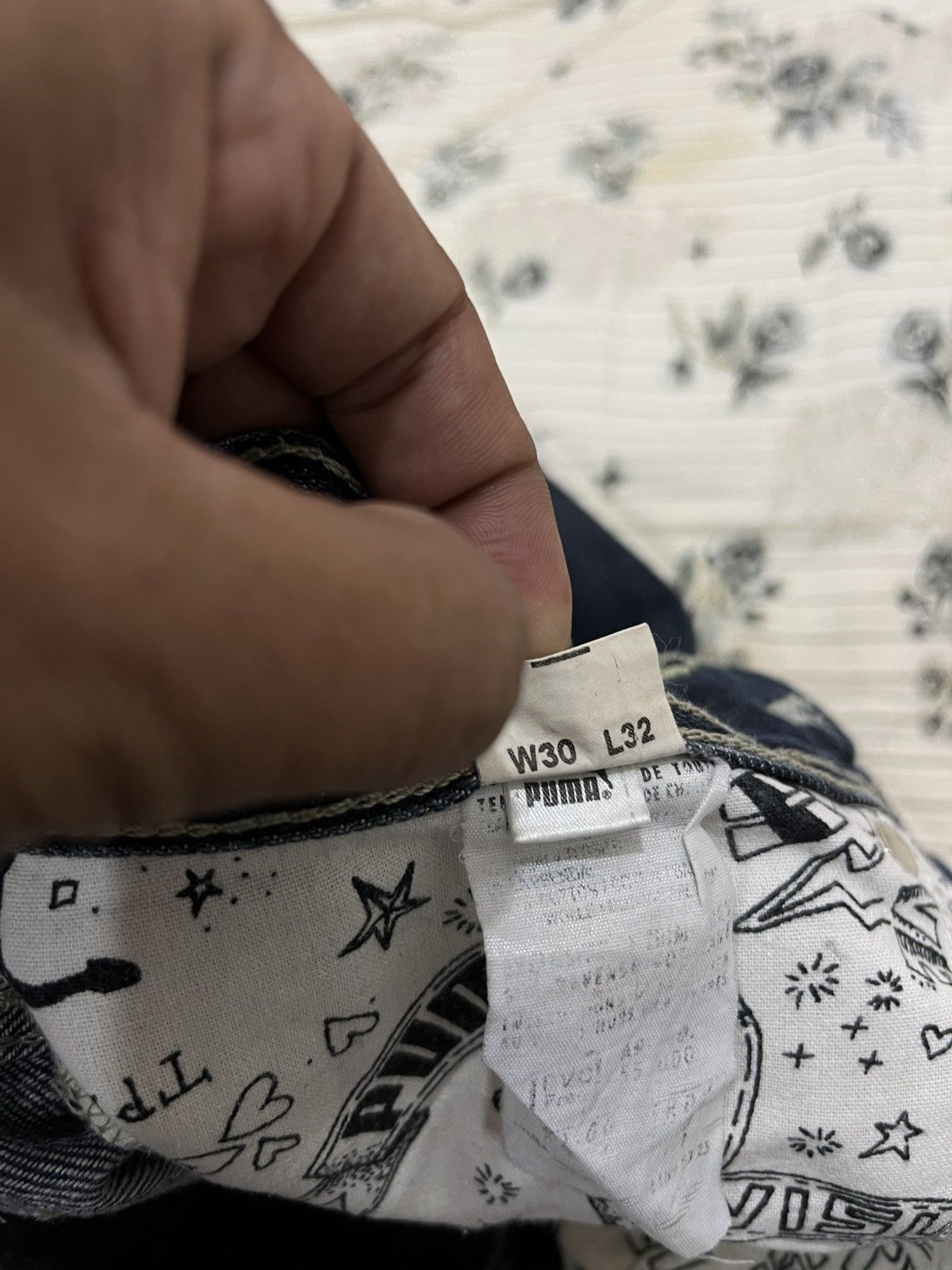 Evisu × Puma (Mmm)🔥STEALS🔥 EVISU X PUMA HYPEBEAST DENIM Size US 31 - 9 Thumbnail
