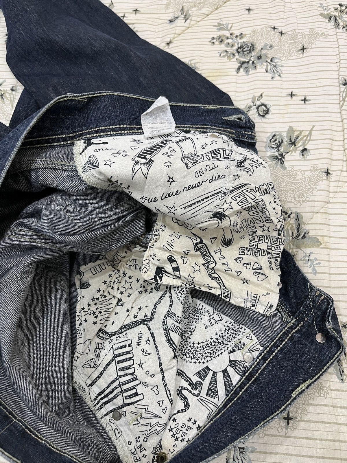 Evisu × Puma (Mmm)🔥STEALS🔥 EVISU X PUMA HYPEBEAST DENIM Size US 31 - 10 Thumbnail