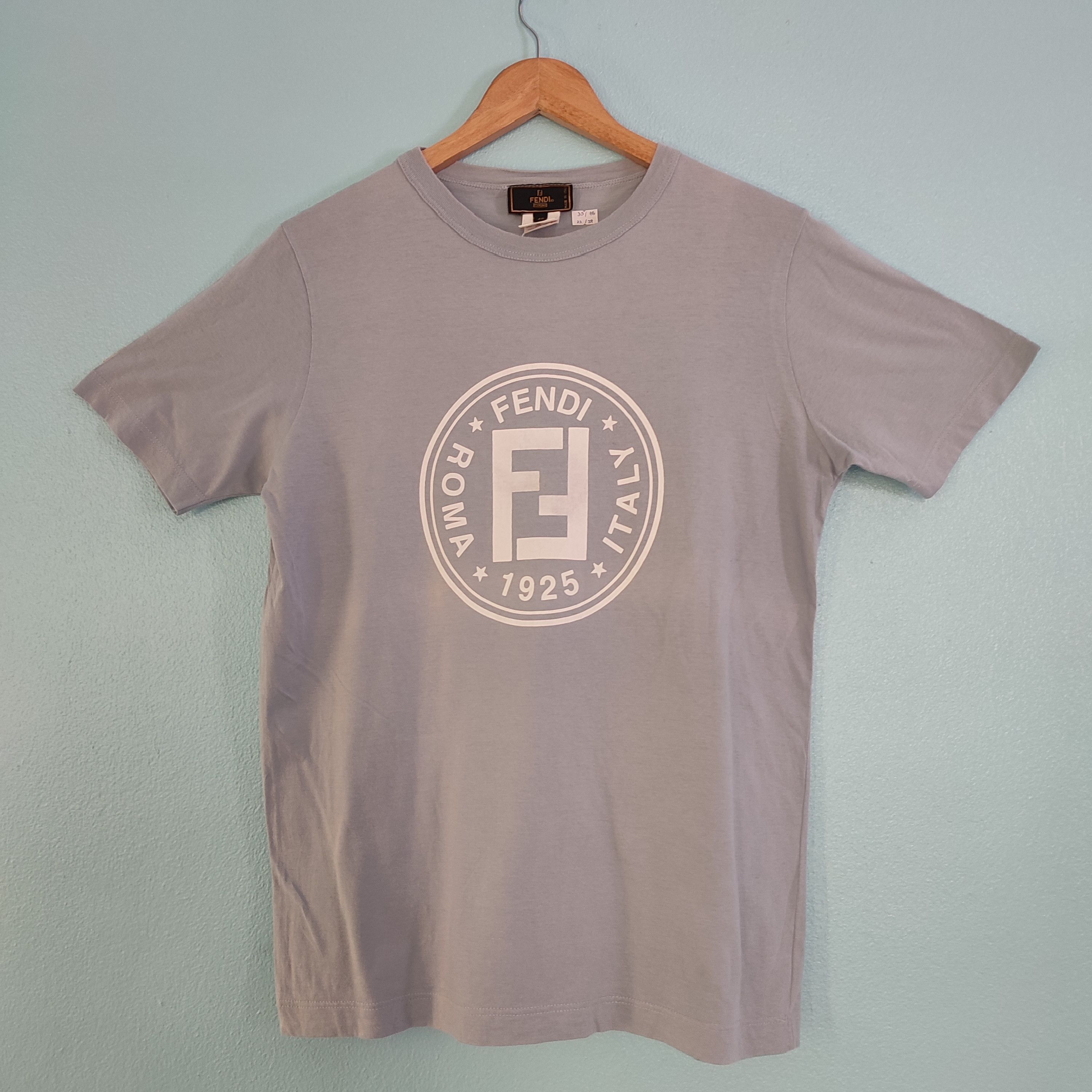 Tshirt FENDI Italian Designer Brand Logo Design