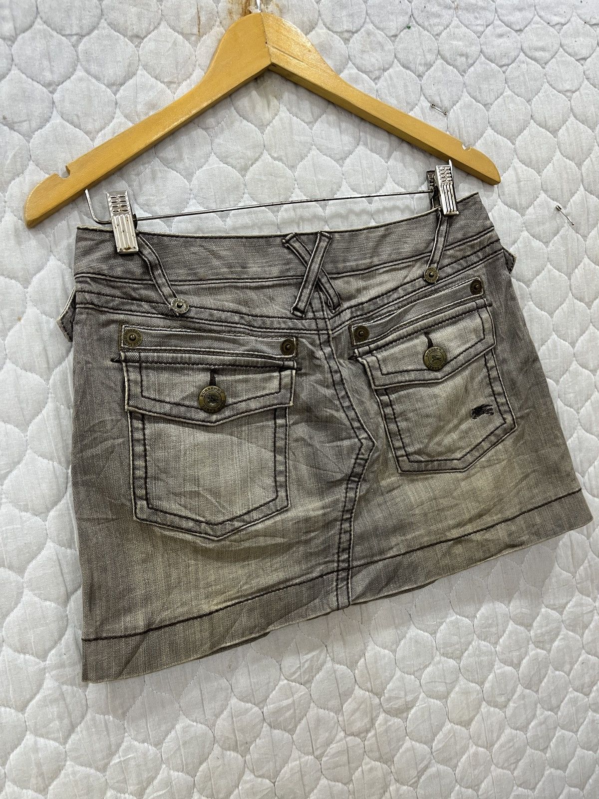 Burberry (Fff). BURBERRYS BLUE LABEL HYPEBEAST DENIM SKIRTS Size 30" / US 8 / IT 44 - 5 Thumbnail