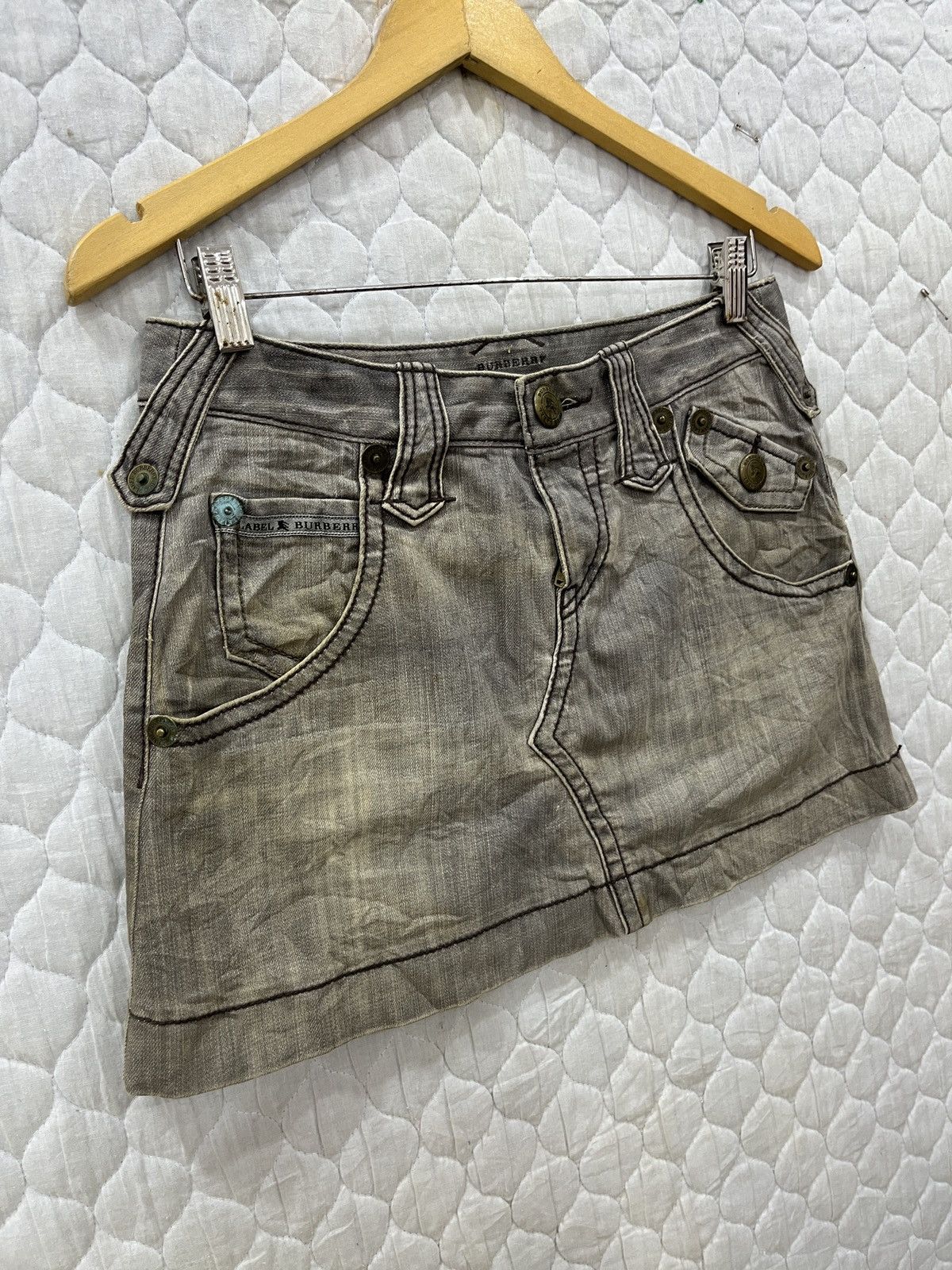 Burberry (Fff). BURBERRYS BLUE LABEL HYPEBEAST DENIM SKIRTS Size 30" / US 8 / IT 44 - 4 Thumbnail