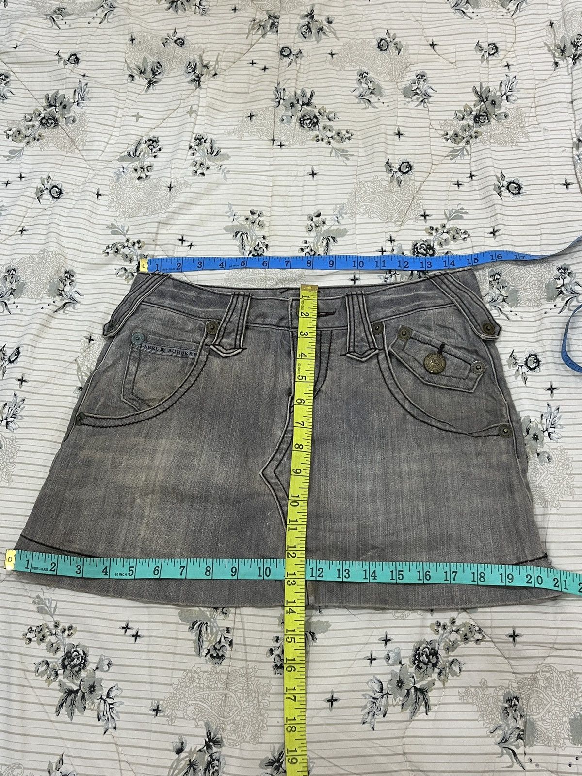 Burberry (Fff). BURBERRYS BLUE LABEL HYPEBEAST DENIM SKIRTS Size 30" / US 8 / IT 44 - 11 Thumbnail