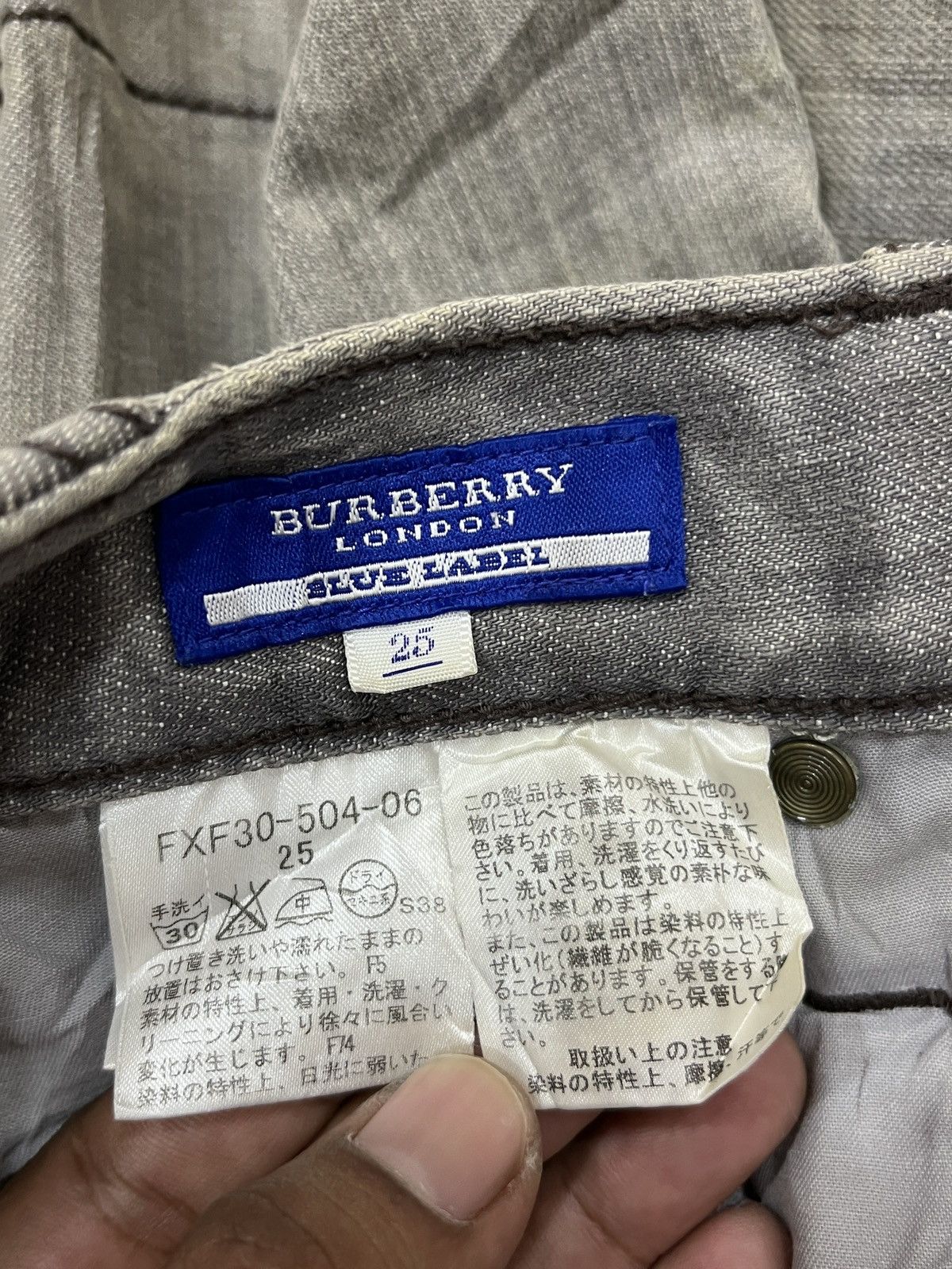 Burberry (Fff). BURBERRYS BLUE LABEL HYPEBEAST DENIM SKIRTS Size 30" / US 8 / IT 44 - 7 Thumbnail