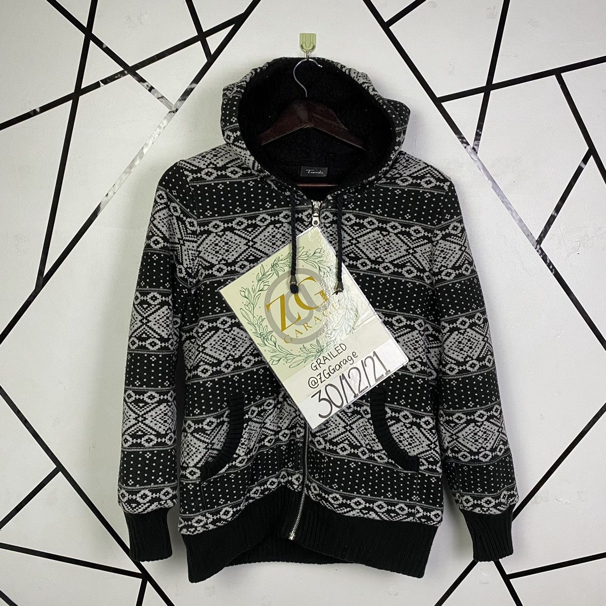 Japanese Brand × Vintage Vintage Full Print Native Zipper Hoodies Jacket Size M / US 6-8 / IT 42-44 - 3 Thumbnail