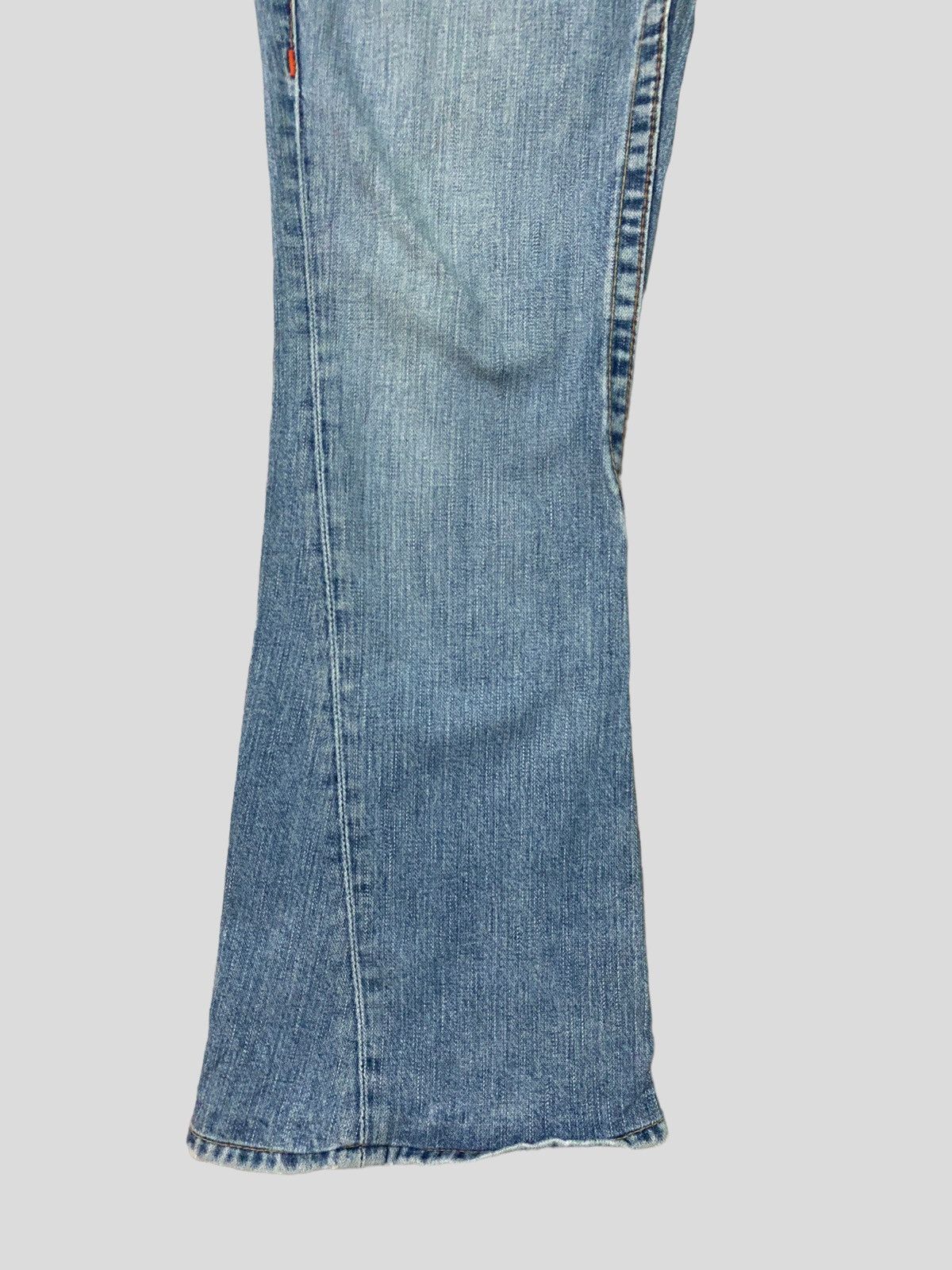 True Religion Flared TRUE RELIGION Distressed Bootcut Denim S46k Size US 29 - 10 Thumbnail