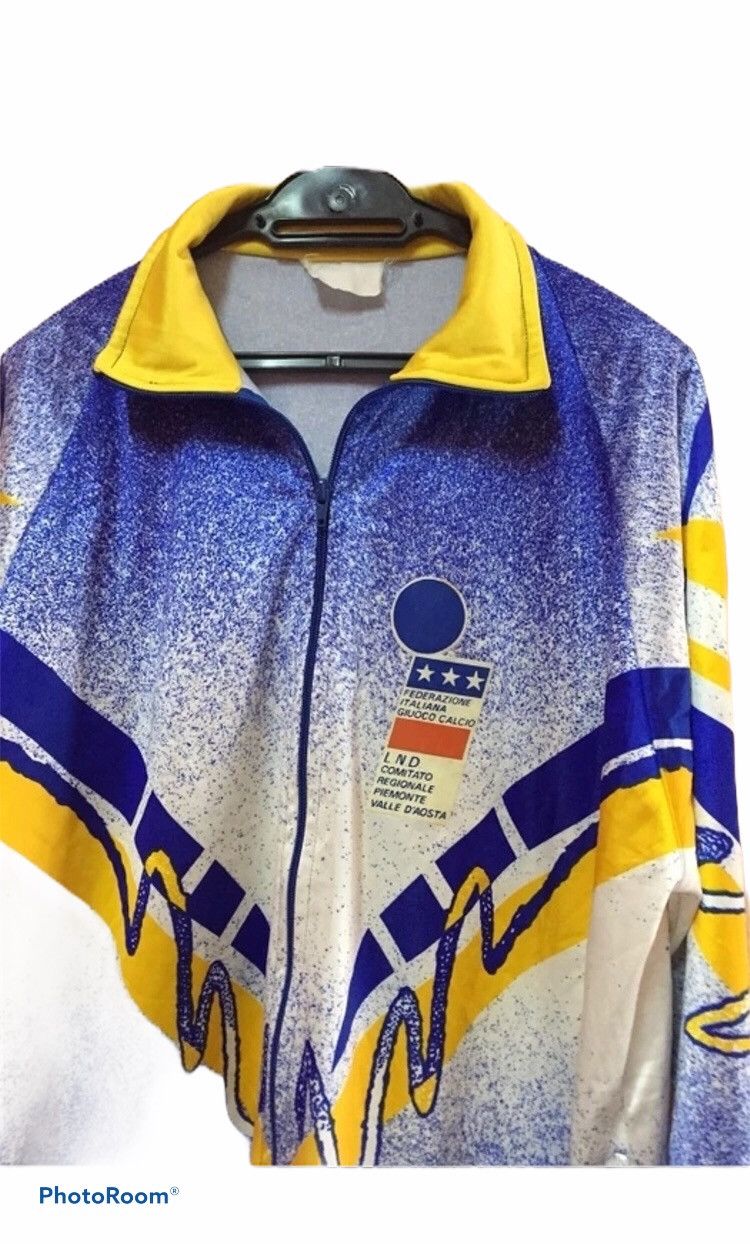 Vintage Italy International soccer Home trainer Kit world cup 90's Size US L / EU 52-54 / 3 - 3 Thumbnail