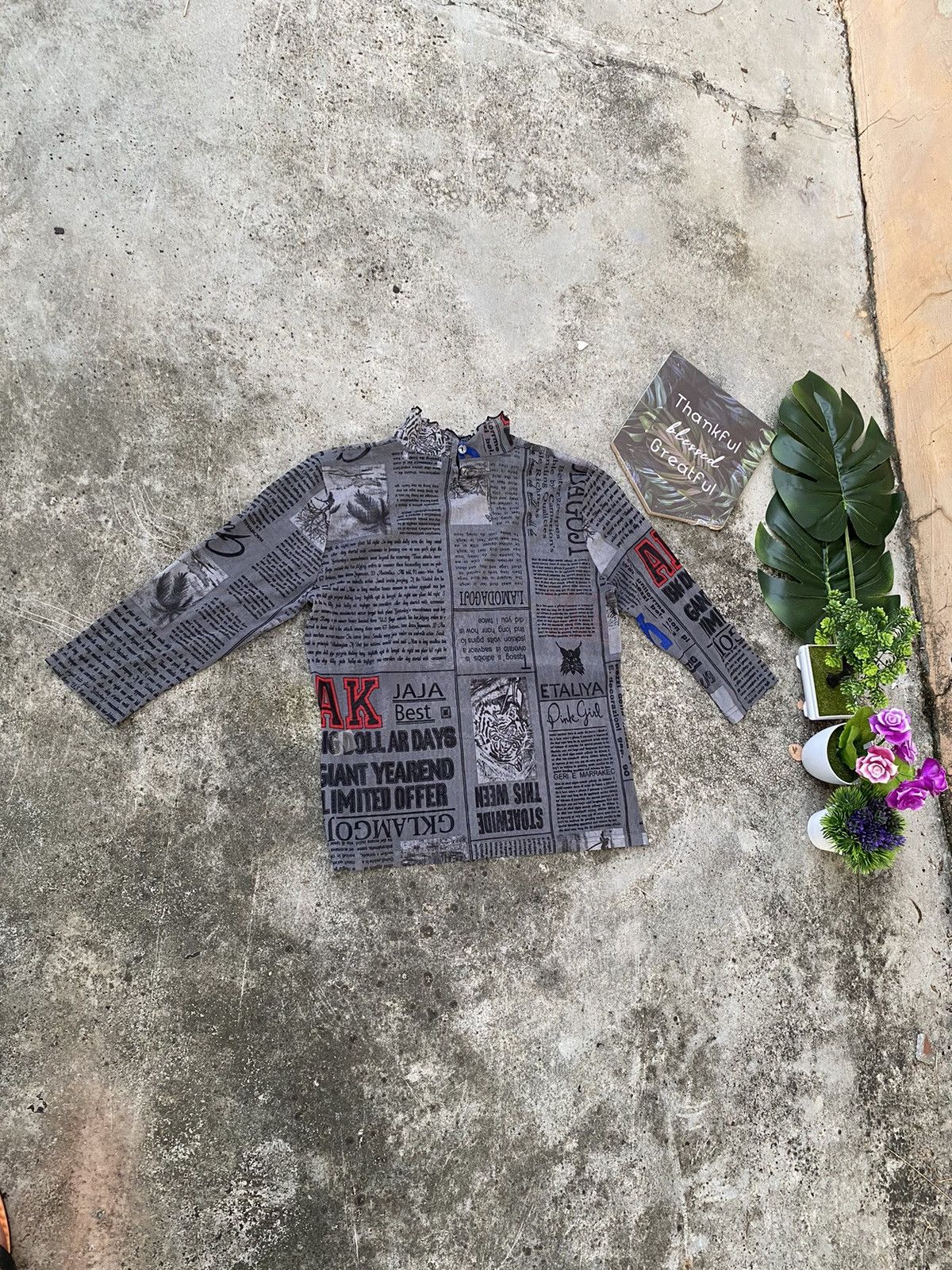 Japanese Brand × Vintage Vintage Full Printed Spell Out Naked Mash Tee Size S / US 4 / IT 40 - 2 Thumbnail